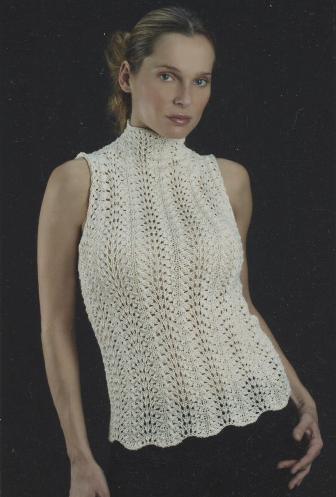 Karabella Yarns Knitting Pattern K231 Feather and Fan Top 30"-40"