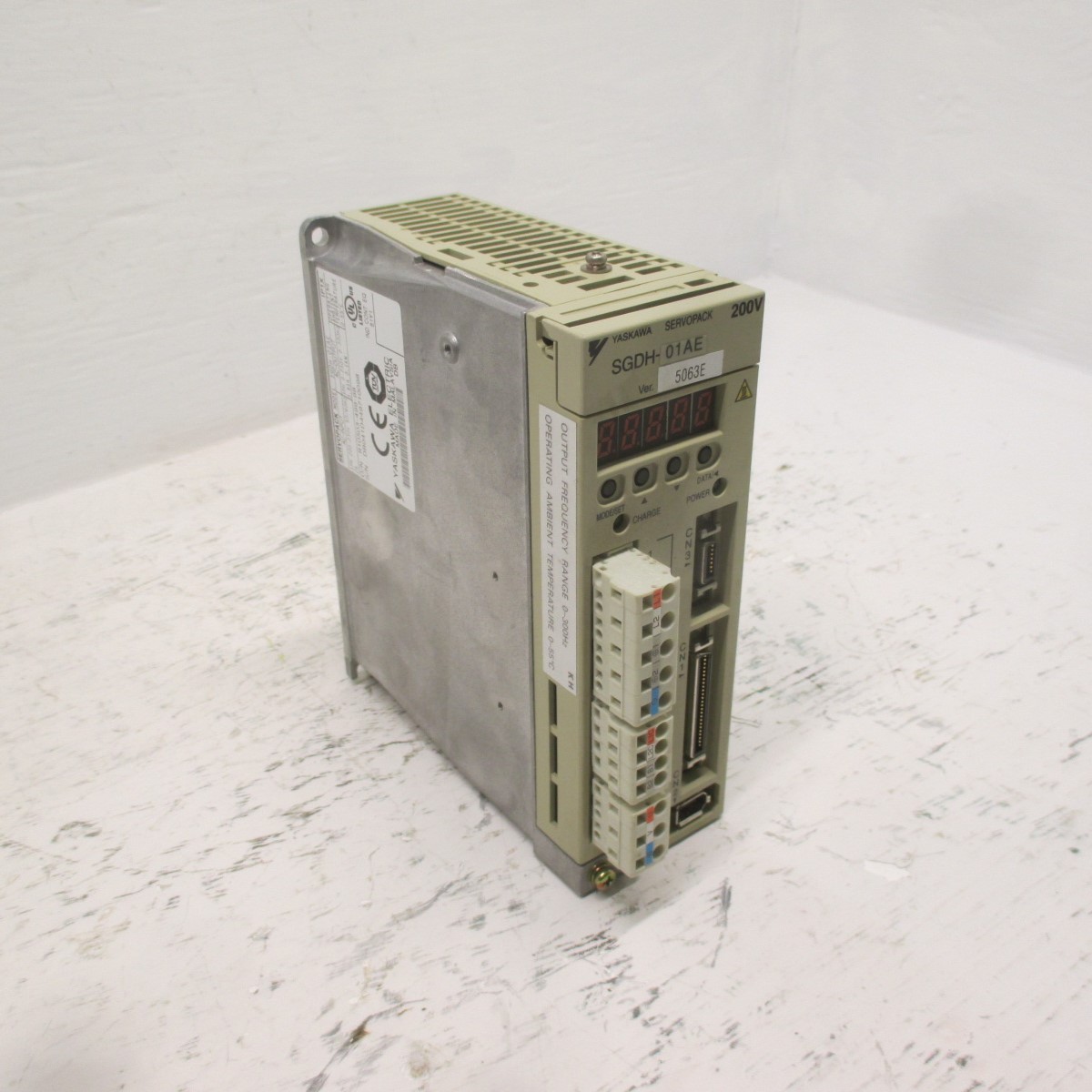 Yaskawa SGDH-01AE Servopack Servo Dirve 200V IP1X 0-55*C SGDH01AE