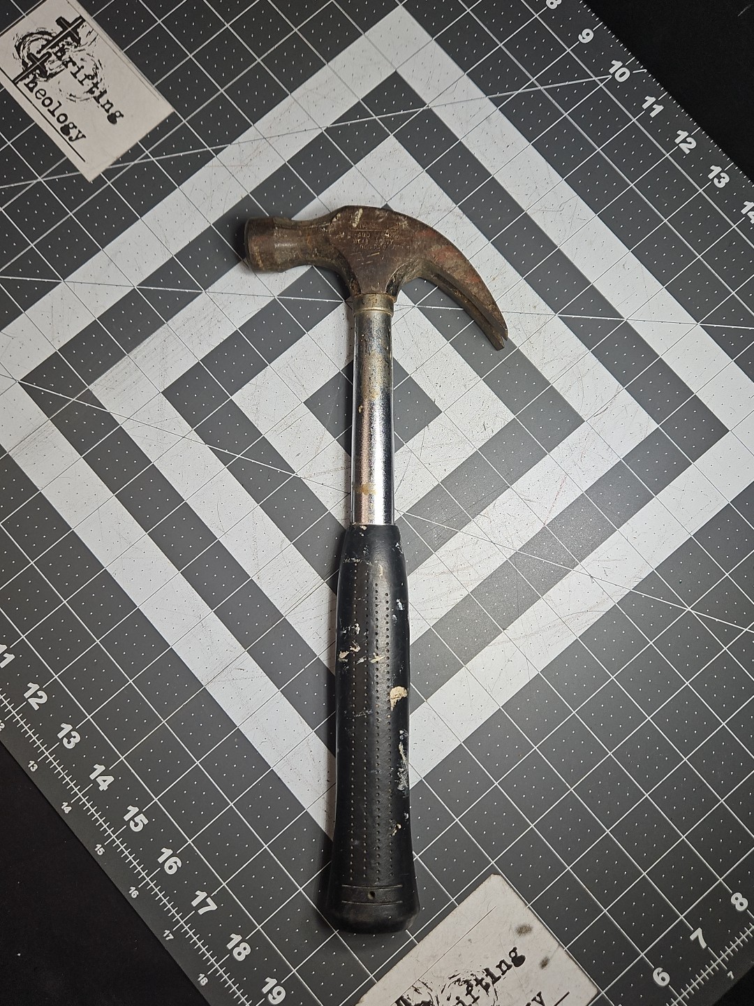 Vintage Stanley 51-490 16 oz Claw Hammer Steel Handle Heavy-duty GUC Patinad