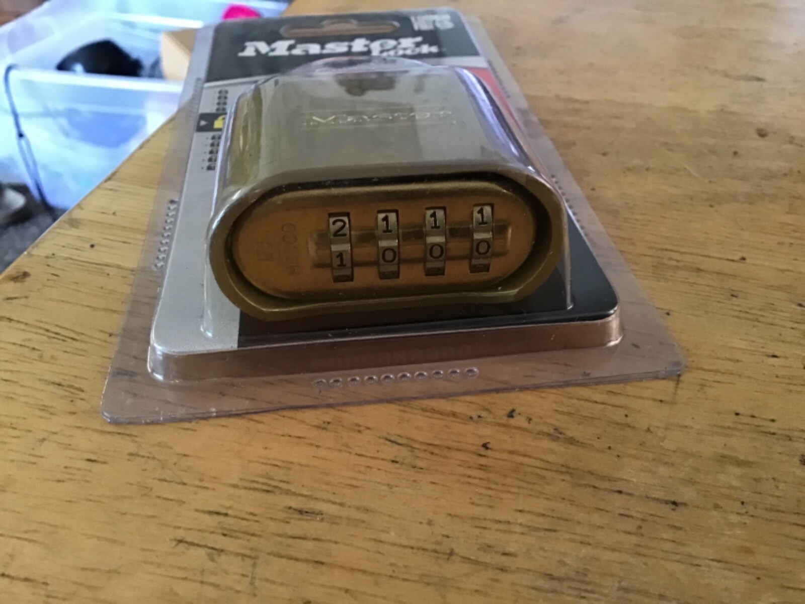 Master Lock 175D Resettable Set-Your-Own Combination Lock, Die-Cast,1" shackle