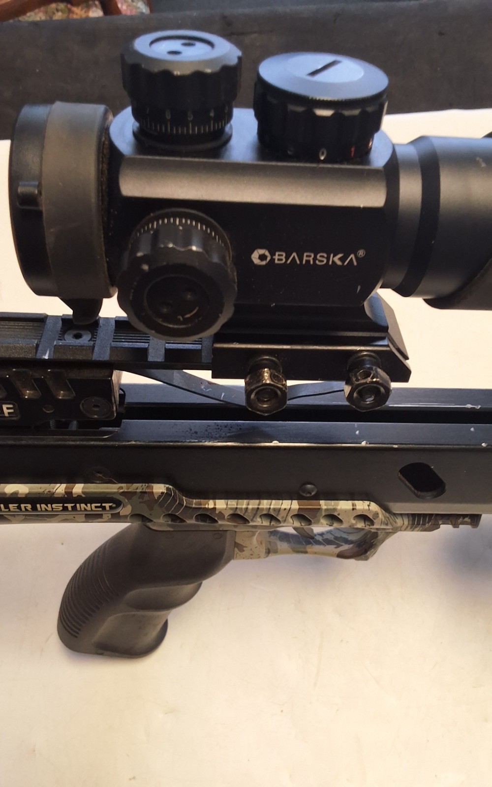 Killer Instinct Ripper 425 Crossbow With Scope, Pull String, And Six Bolts
