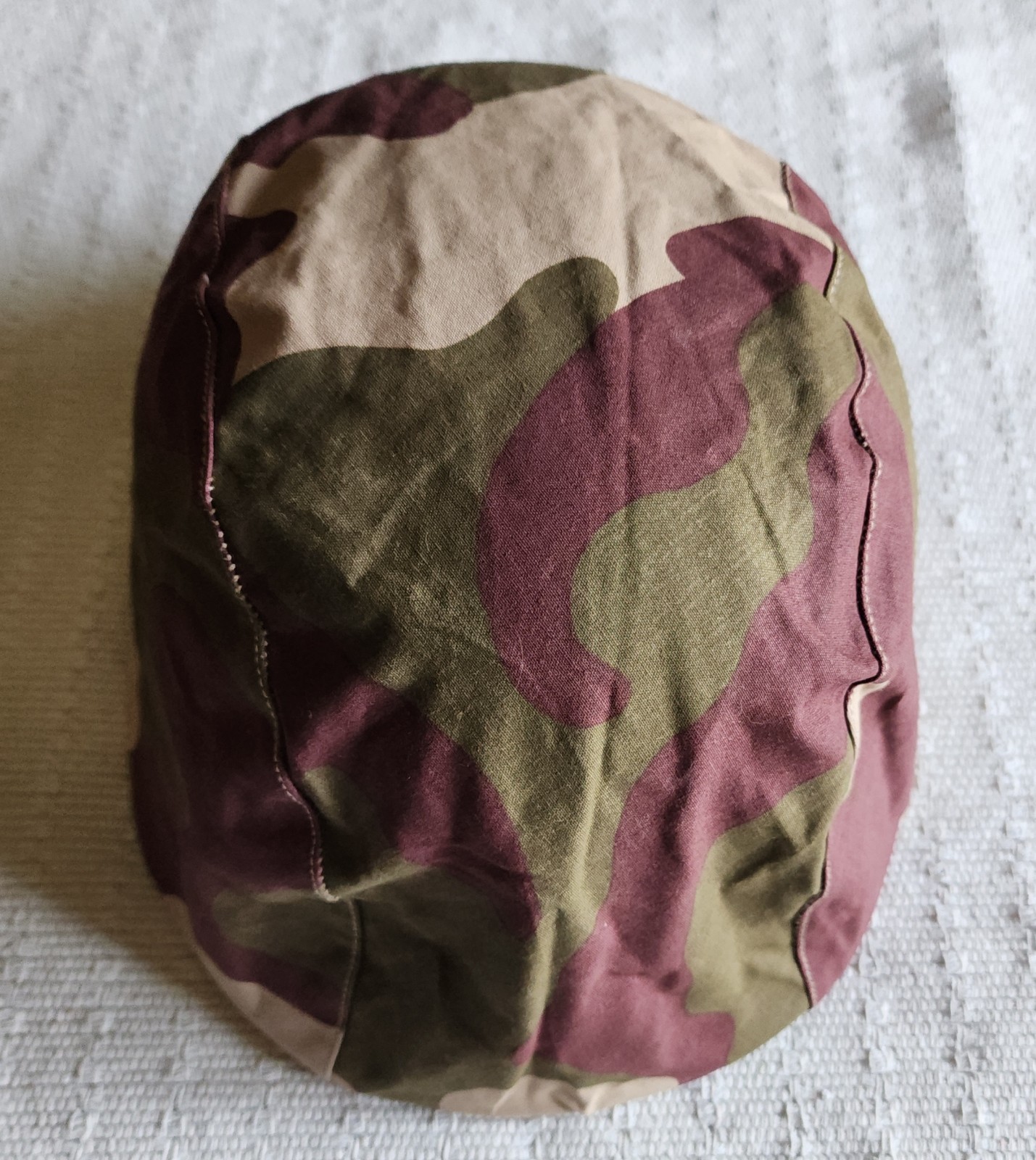 WW2 German/ Hungarian "Stalingrad" Camo Helmet cover  NO foliage loops. Ver.1