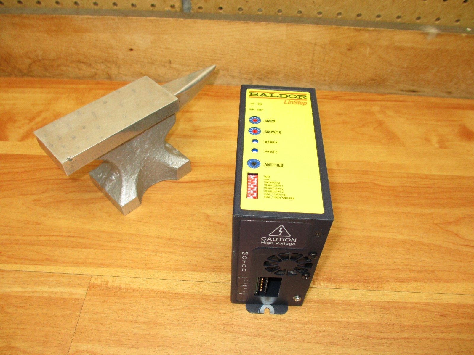 Baldor LX1D1A07F9 *NICE USED* Linstep Single Axis Motor Drive 120VAC *Powers Up*
