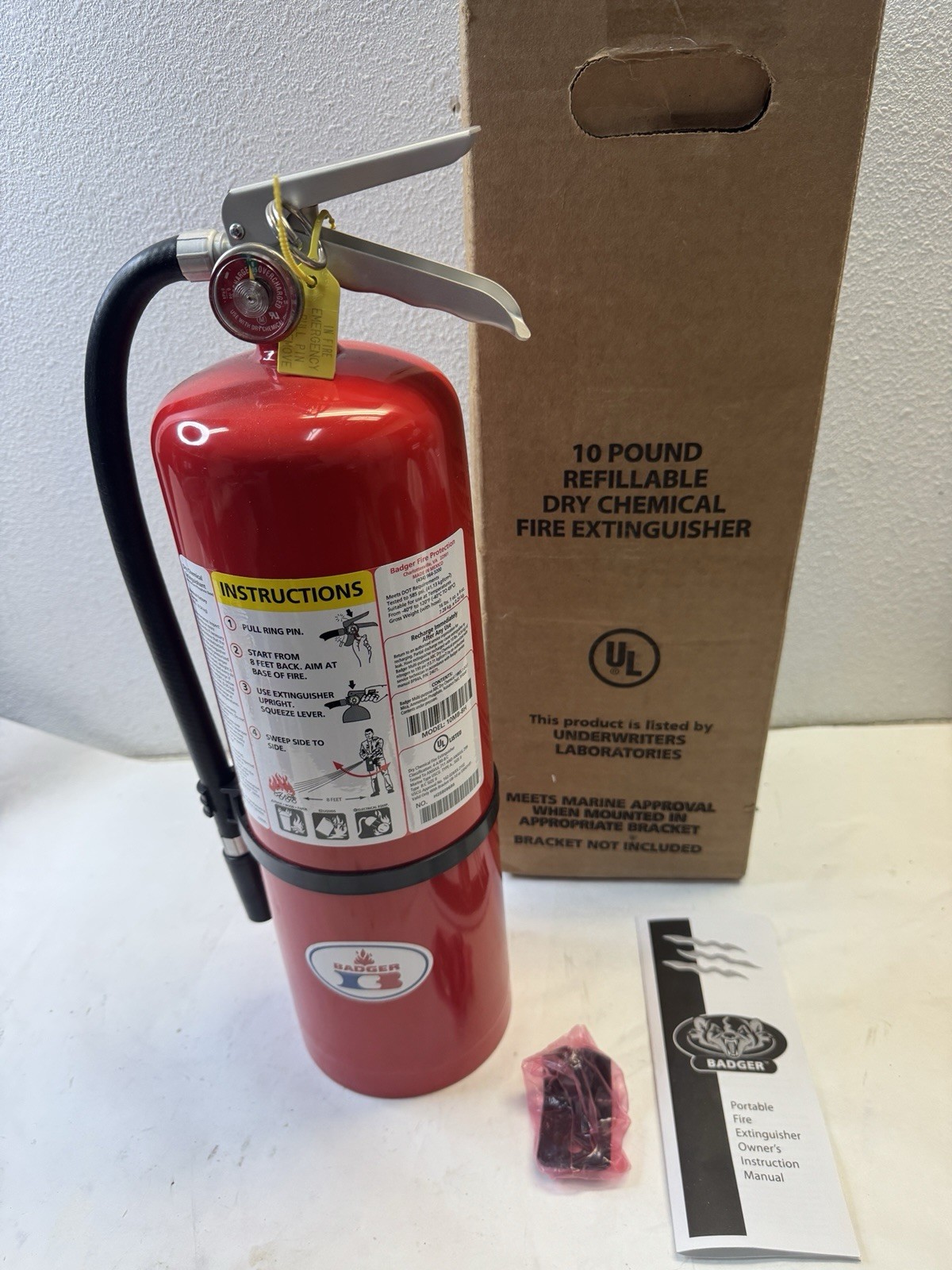 Badger 22603  - 10 lb w/Wall Hook --ABC Dry Chemical Fire Extinguisher