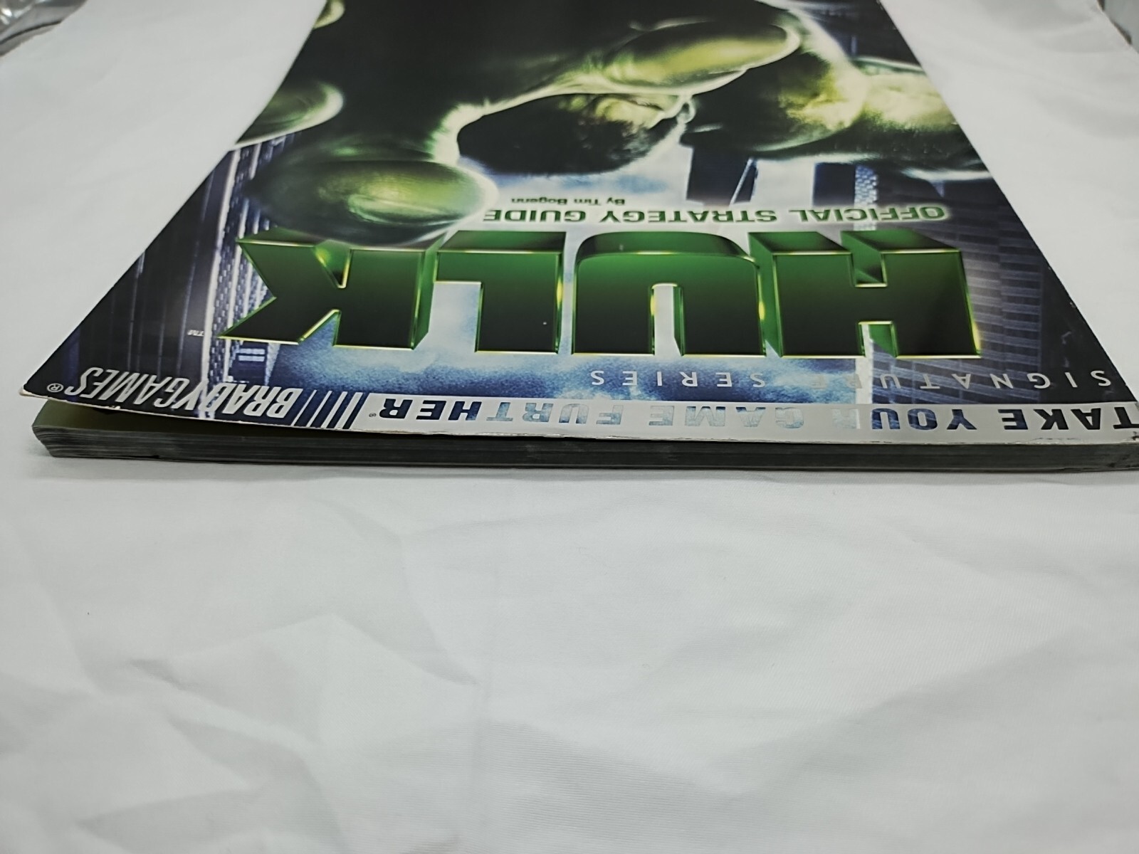 Hulk Official Strategy Guide Book With Poster Insert
