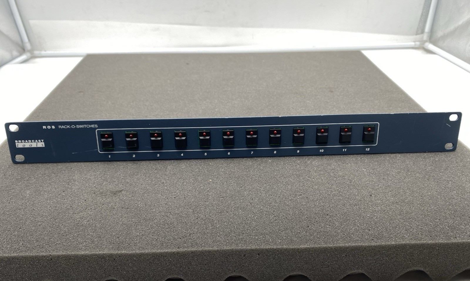 Broadcast Tools Rack o Switches
