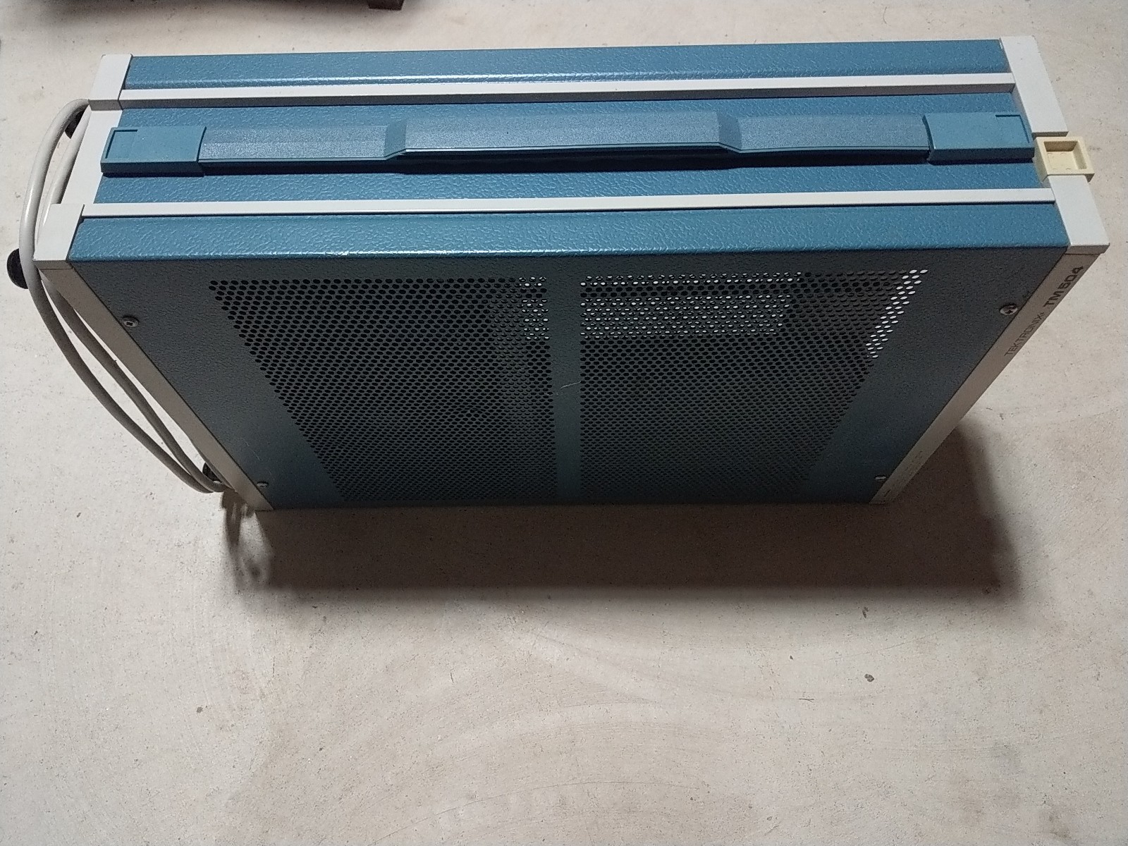 Tektronix TM-504 Main Frame - Tested