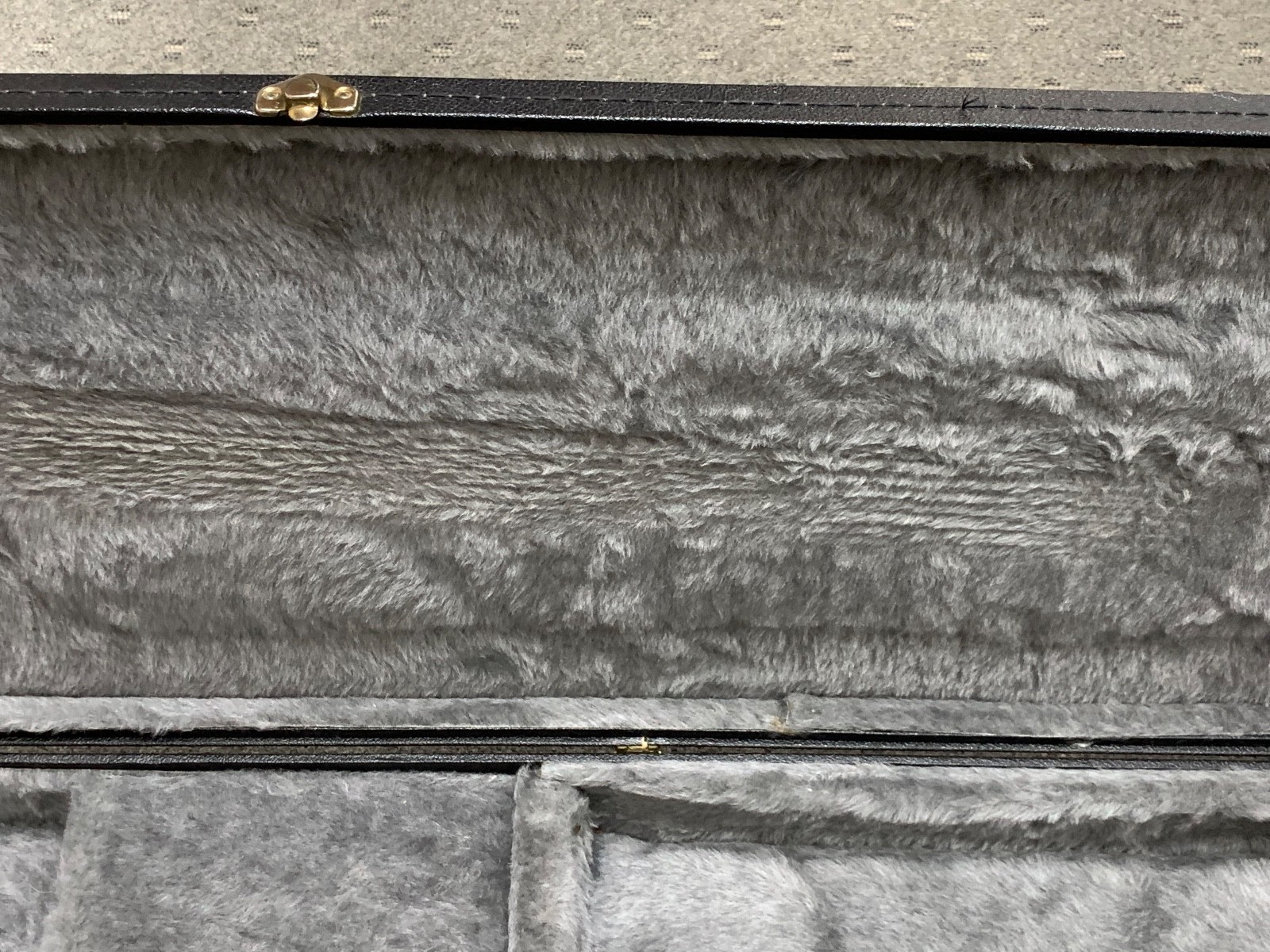 TKL 1990's Epiphone Explorer Hardshell Guitar Case (Inside Measures 46" x 15")