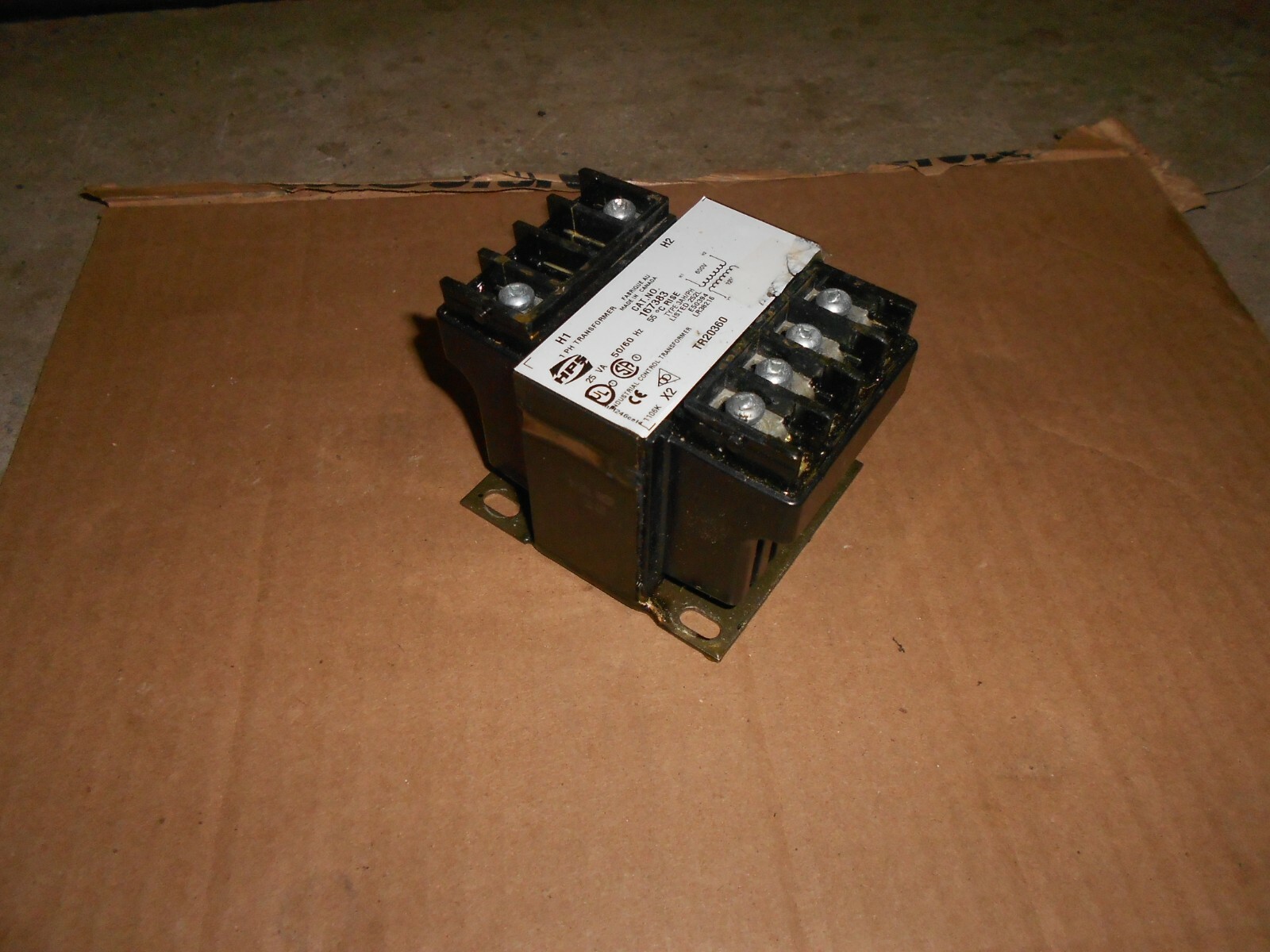 HPS Cat. No. 167383 1 ph Transformer 25 VA 50/60 Hz 55 degrees C Rise TR20360