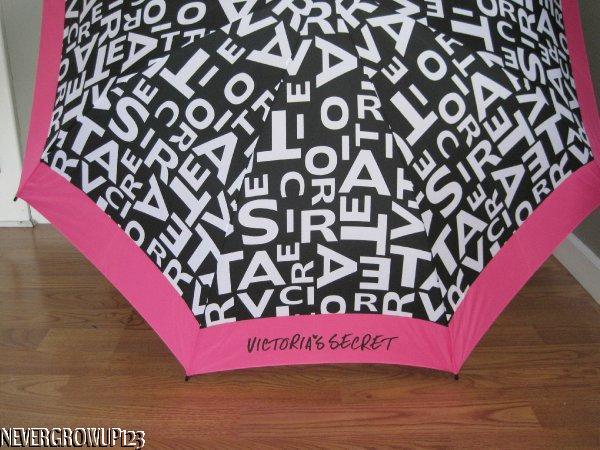 2012 LTD ED VICTORIA'S SECRET SIGNATURE LG PINK BLACK WHITE GRAFFITI UMBRELLA~NW