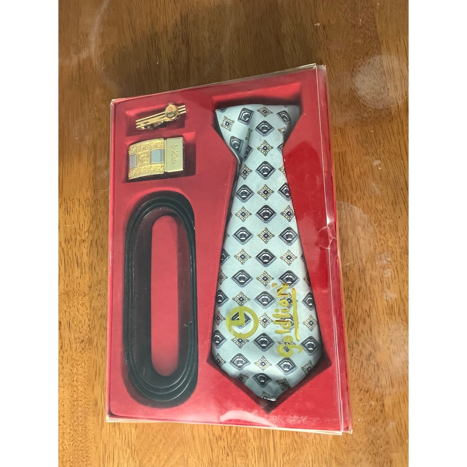 VTG Goldlion Gift Set Men's Leather Belt, Belt Buckle, Silk Necktie, Tie Tack