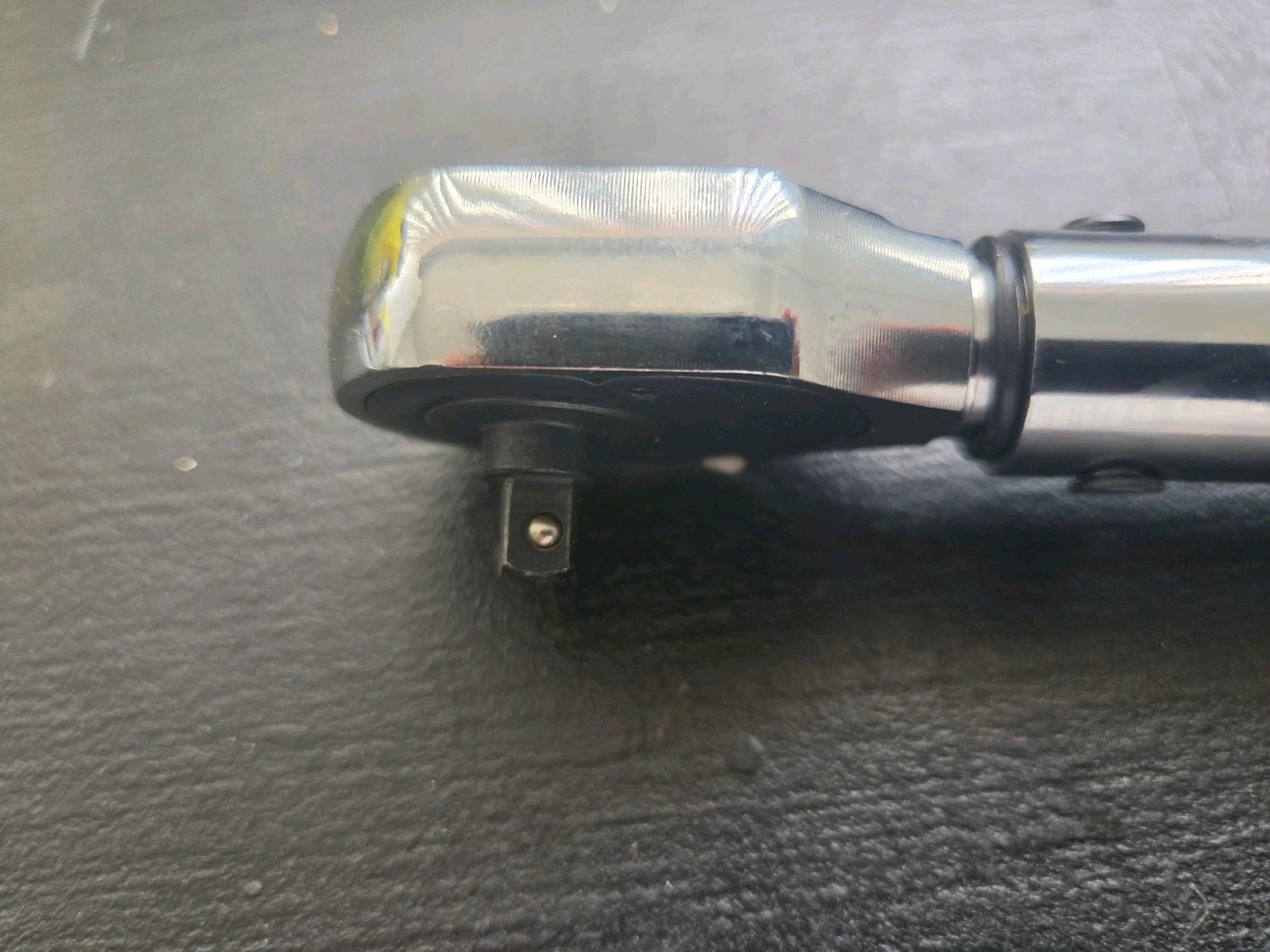 Pittsburgh Torque wrench 1/4 drive,reversible.
