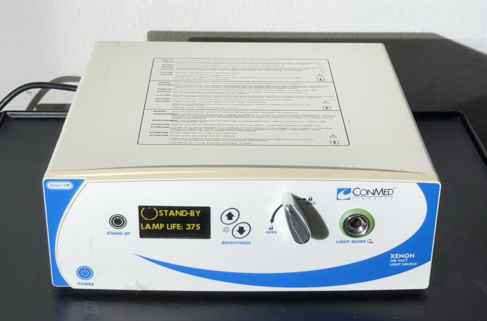 ConMed Linvatec LS7700 Xenon Light Source 300 Watt