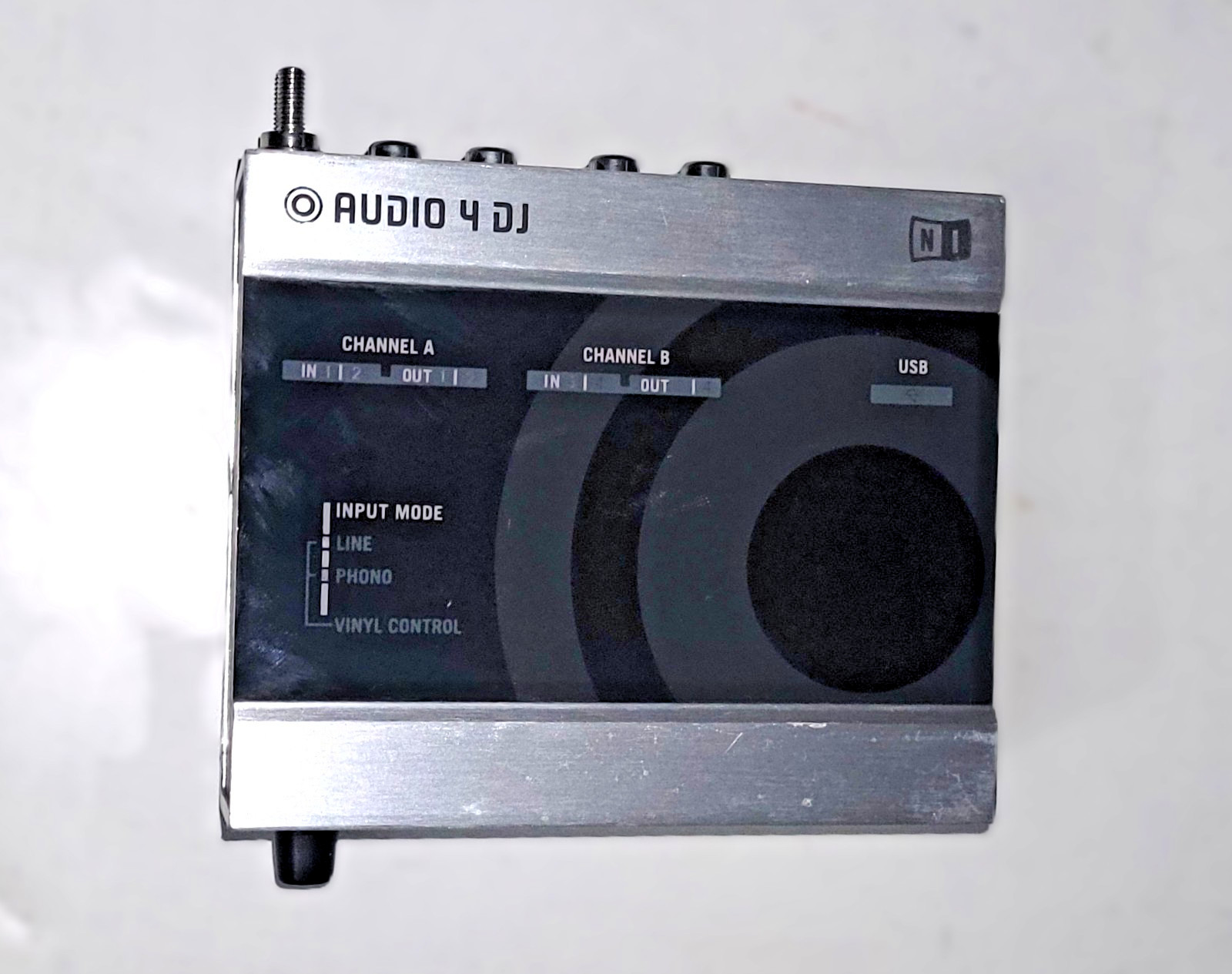 Native Instruments Audio 4 DJ USB Sound Card Audio Interface Preowned Condition