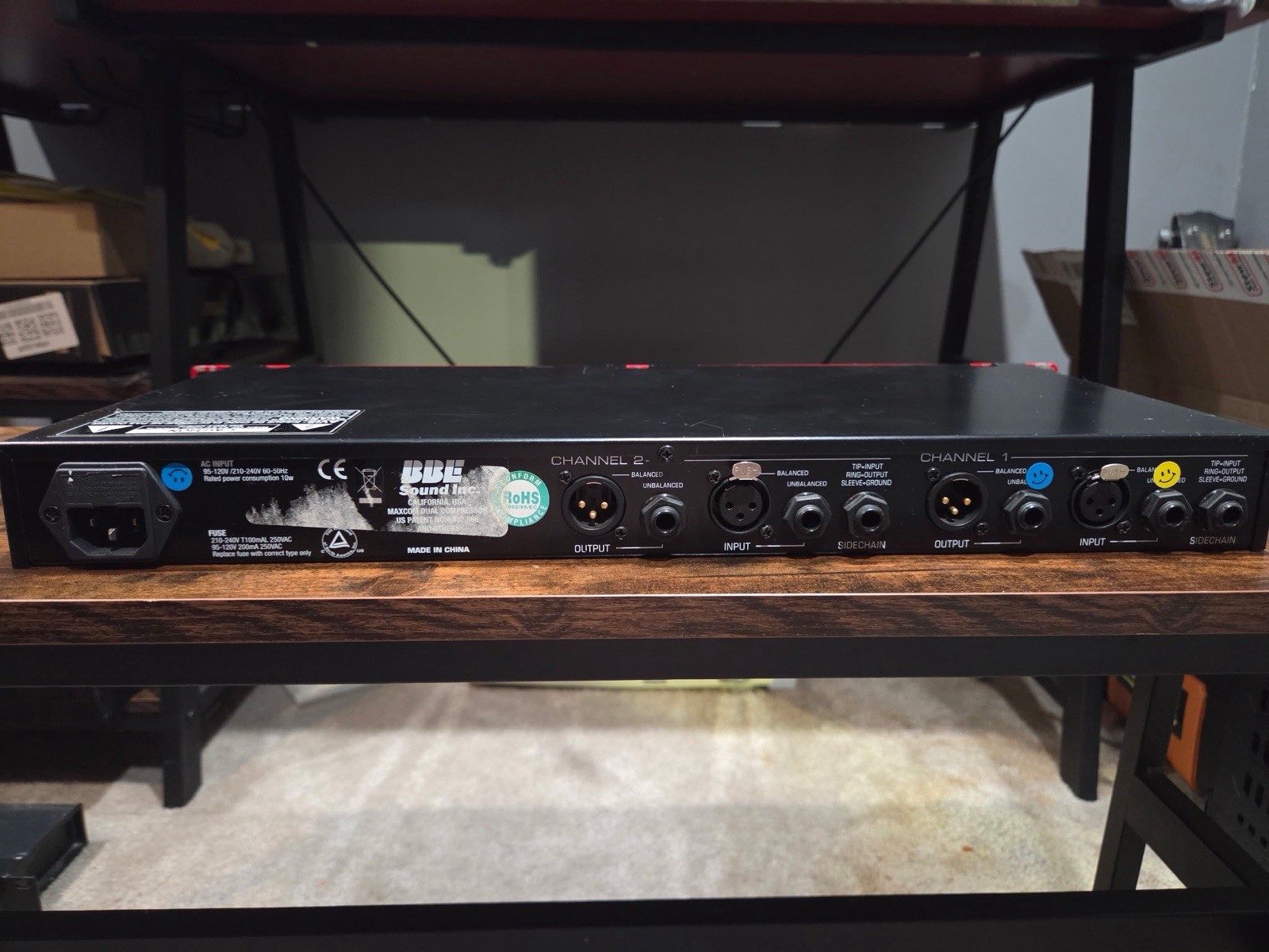 BBE MaxCom Dual Compressor/Limiter 2-Ch 1U Rack Analog Sidechain Red/Black
