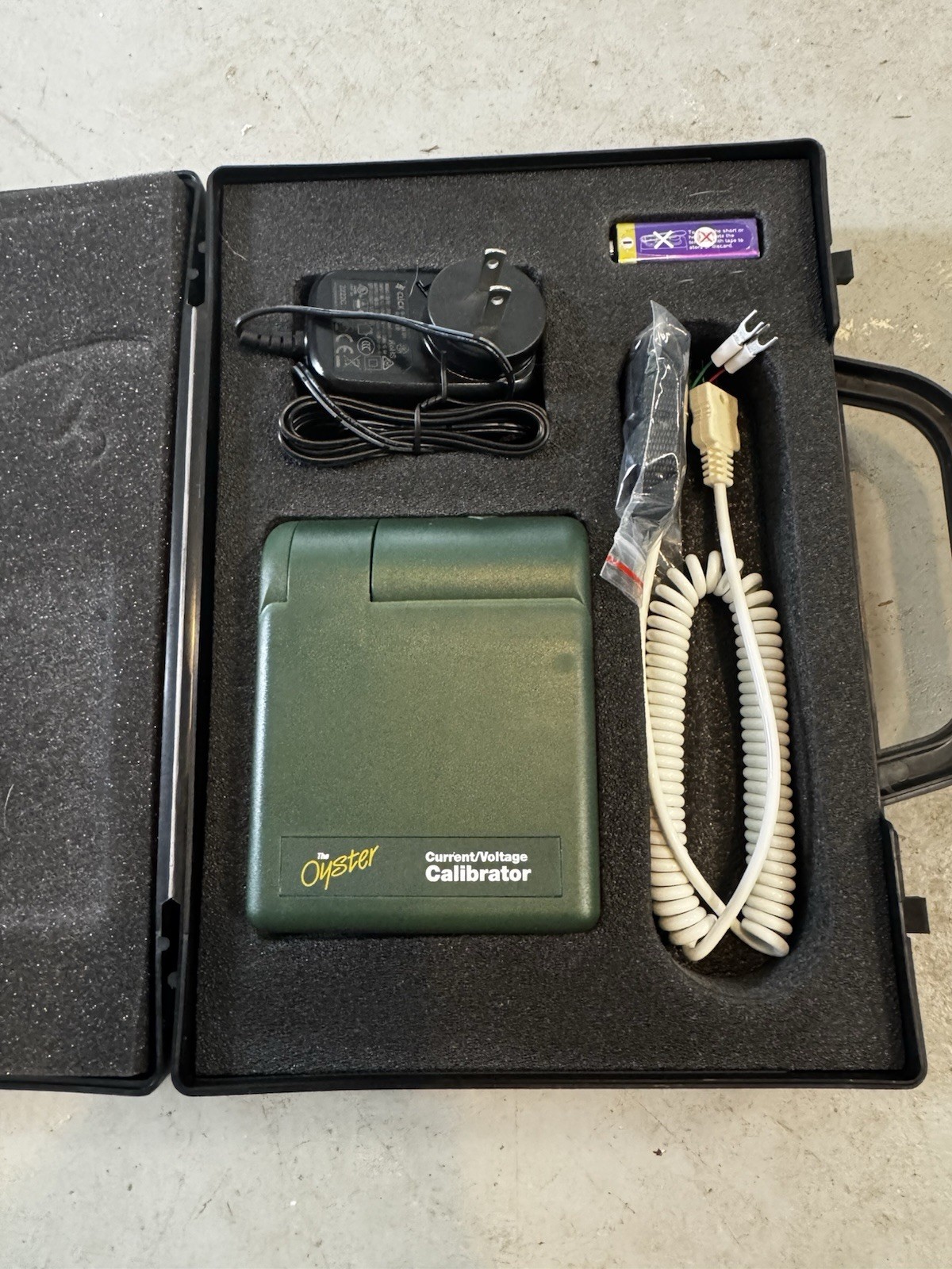 The Oyster Process Current/Voltage Calibrator Kit w/ Case, Leads & Power Adapter