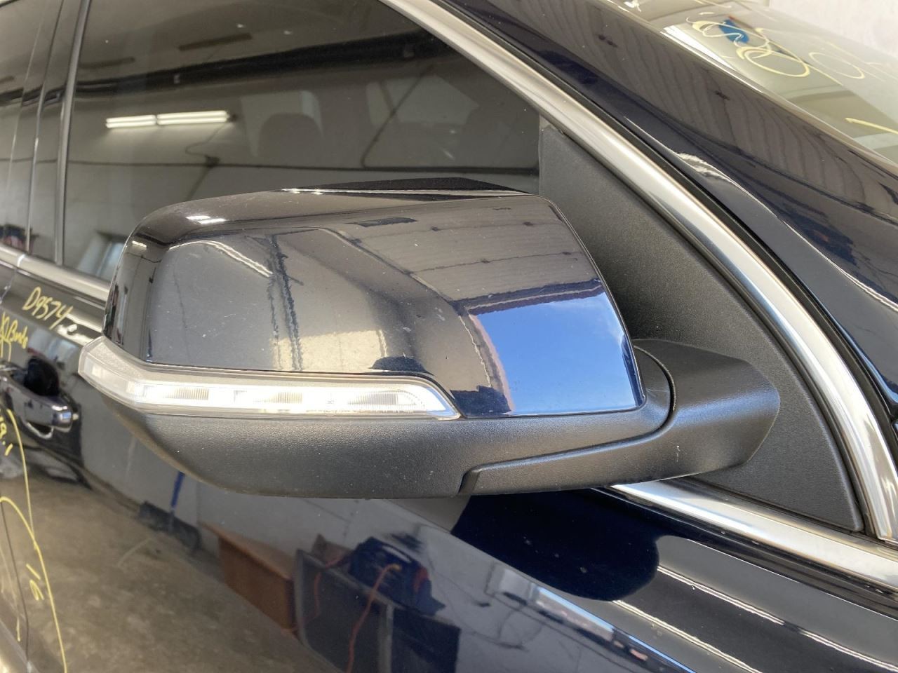 Air Shutter Fits 22-23 ACADIA 1057844