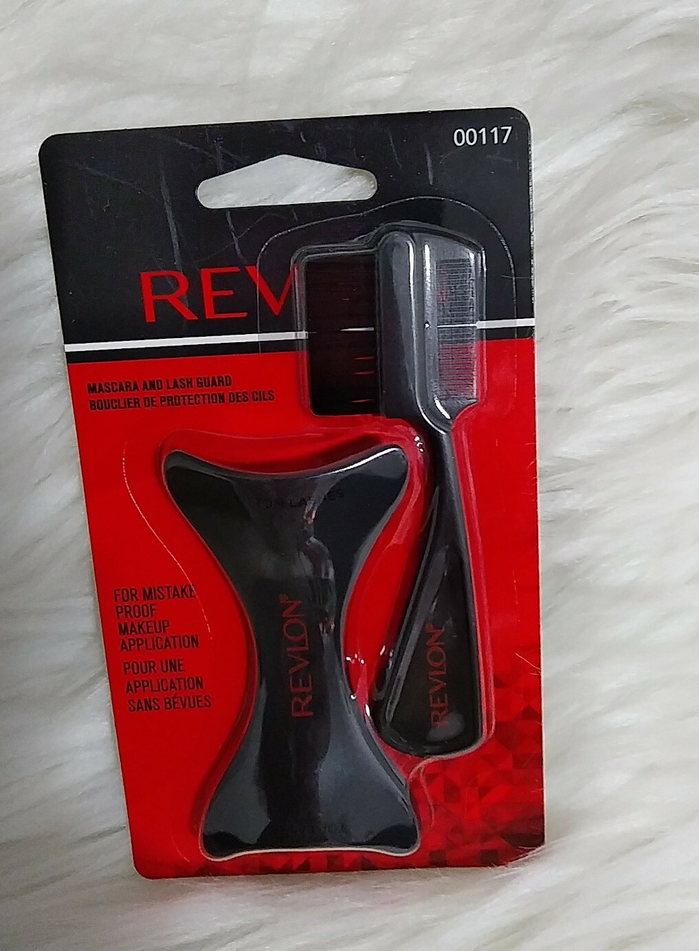 Revlon Mascara and Lash Guard With Brush