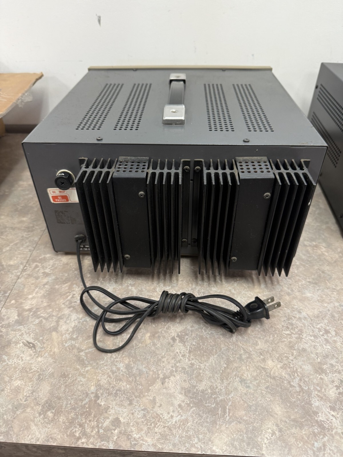 GW Model: GPR-1810H Laboratory DC Power Supply