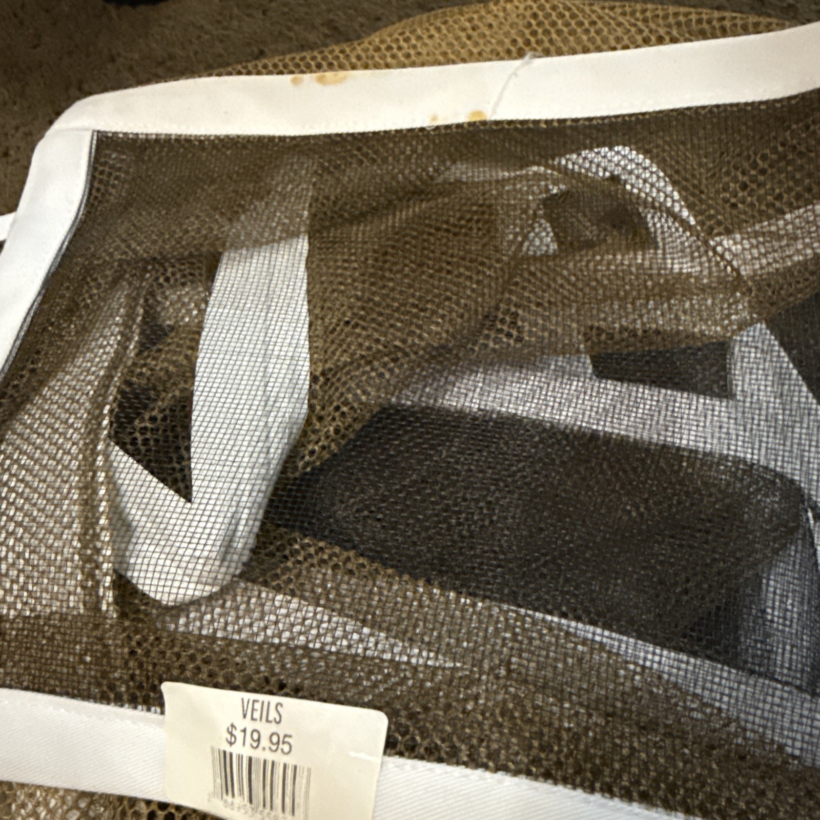 Honey Bee Square Protective Veil Folding For Round Hat! Zipper Bottom! Stained!