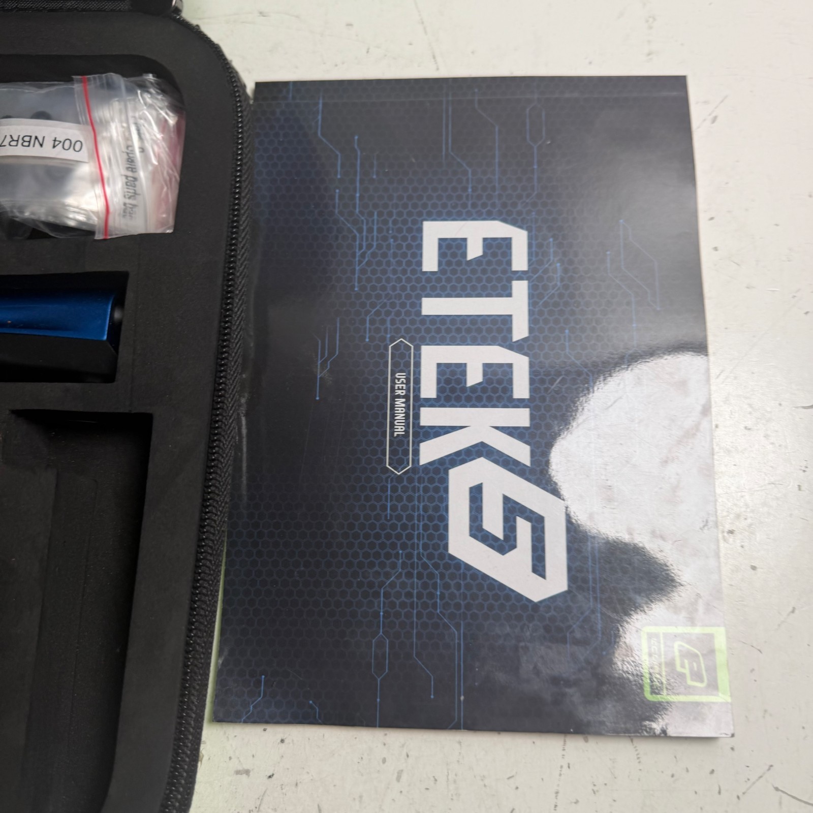 Planet Eclipse Etek 5 Blue Black 2-Piece Barrel Electronic Paintball Marker Gun