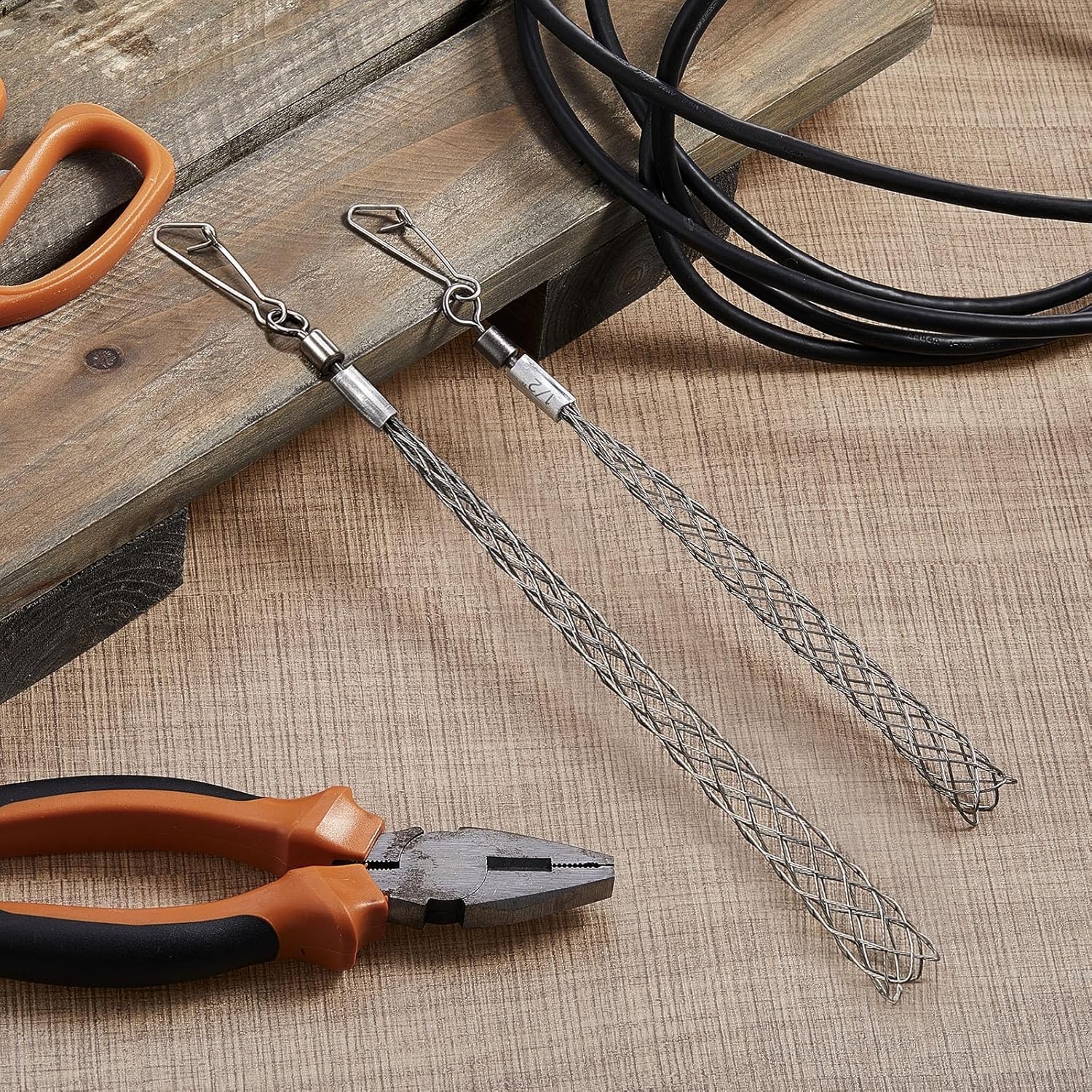 Gisafai 2 Pcs 1/2 in and 3/4 in Wire Pulling Grip Mesh Metal Cable Puller Socks