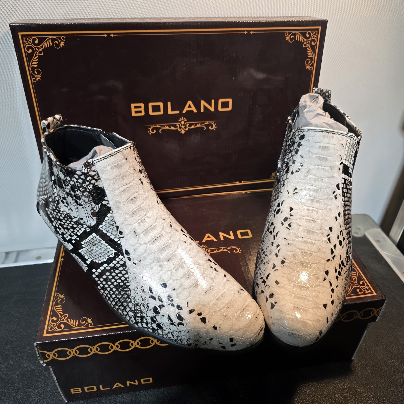 Bolano Adder Mens Dress Boots - Realistic Snake Print, Easy Zipper Size 10