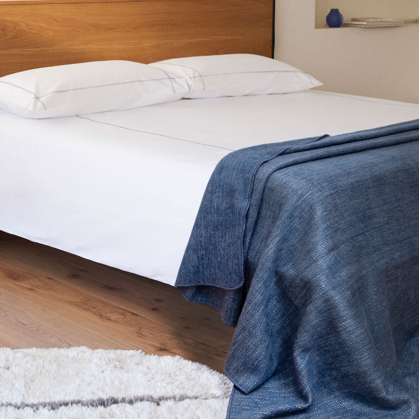 DOUBLE DENSITY ALPACA WOOL BLANKET THROW | QUEEN SIZE | SOFT&WARM – INDIGO BLUE