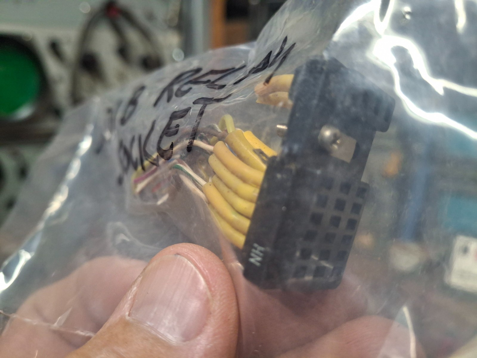 YAESU FT 101B/E/EE/EX/F RL-1 6PDT Relay Socket, good pull