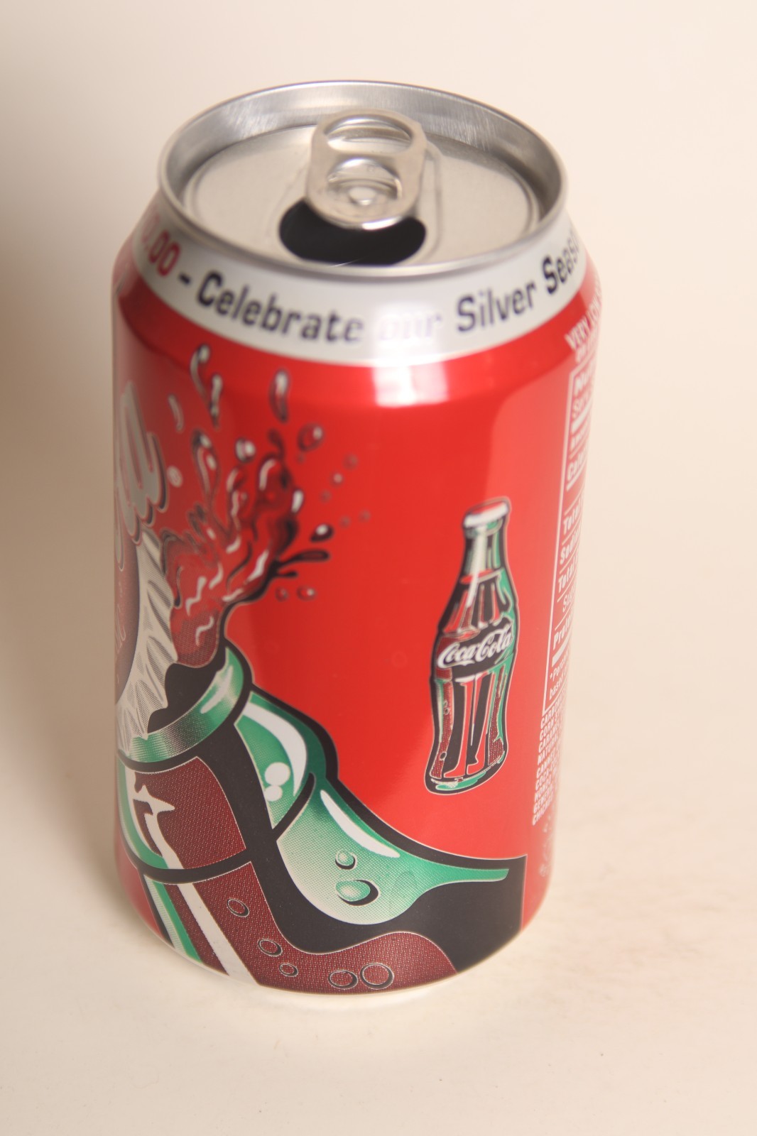 Coca-Coke soda can " Save $10 Six Flags"