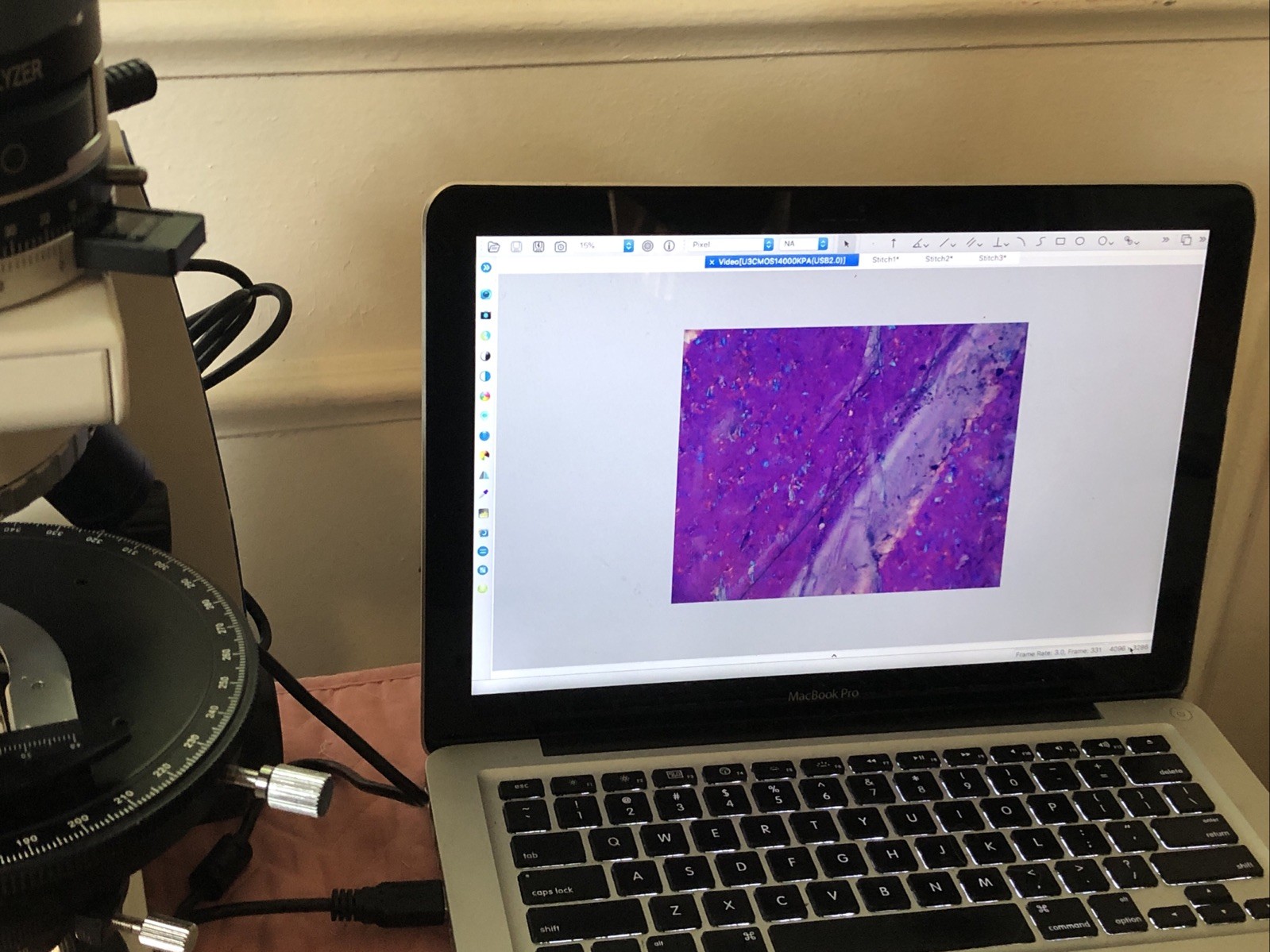 Simtrum Polarizing Microscope 203i Trinocular Camera/Bertrand/4-10-40-60 Extras!