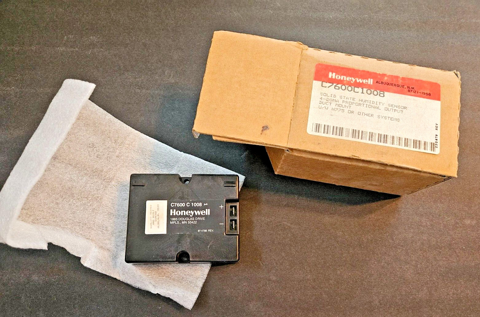 Honeywell Model C7600C1008 Solid State Humidity Sensor - New Old Stock In Box