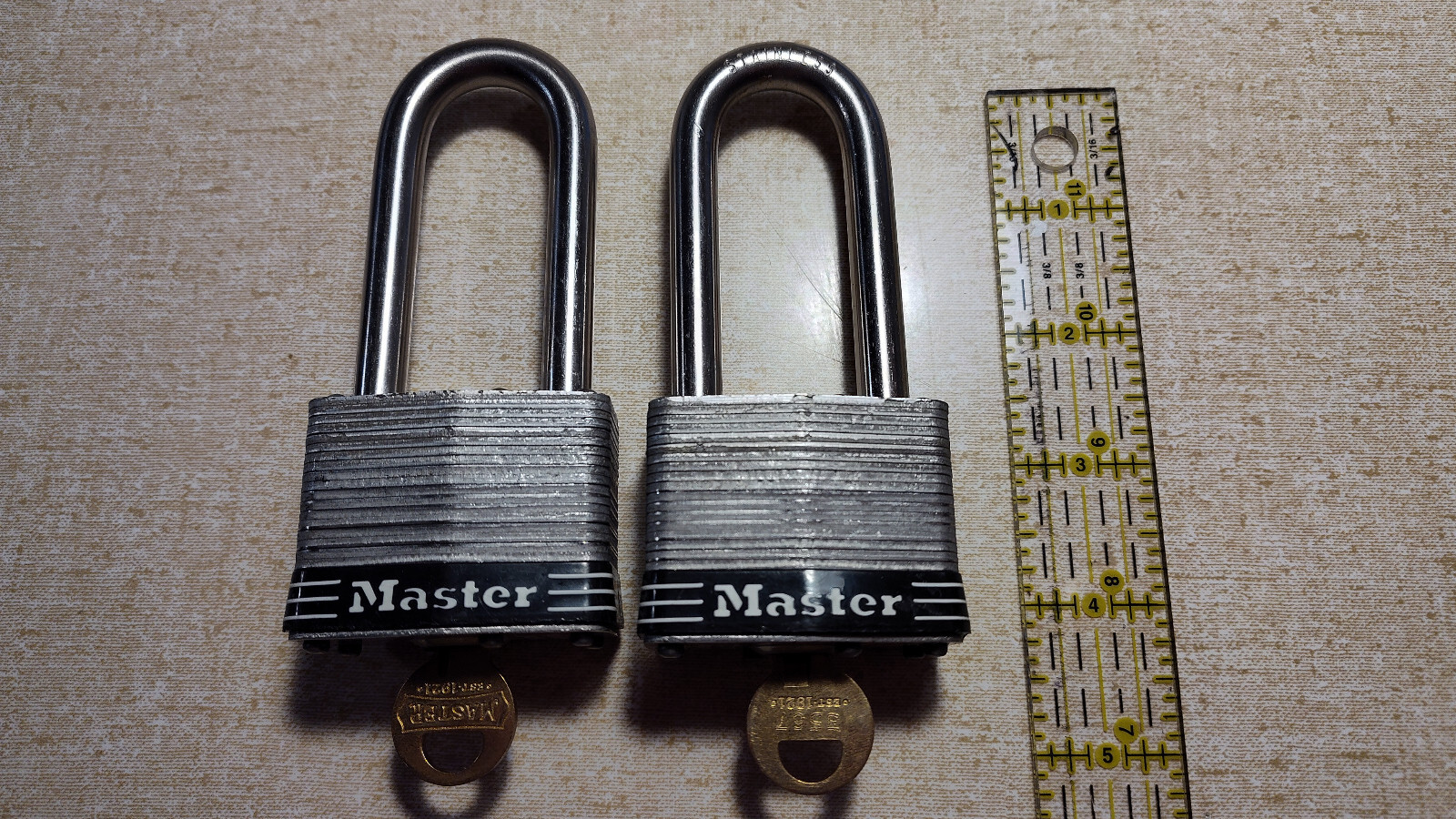 2 Master Lock Padlocks 2.5" Wide 2.5" Shackle (with 2 keyed-alike keys) NEW