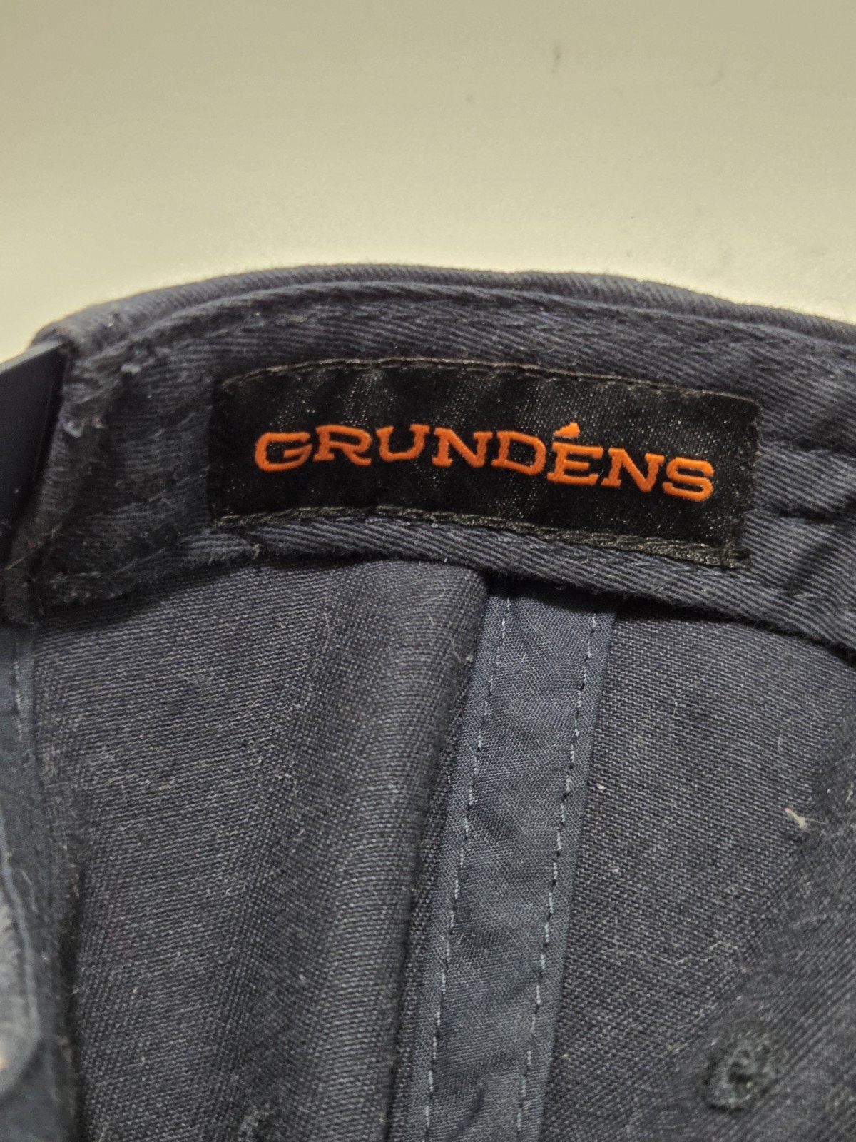 GRUNDENS Bass Popper SE Snapback Cap Great Used Condition Navy Blue
