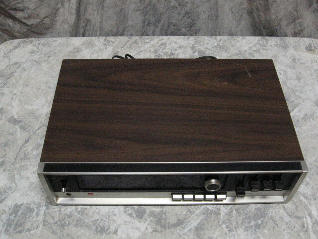 Vintage Sharp Solid State AM/FM Stereo Tuner Amp Model SA-301U with Speakers