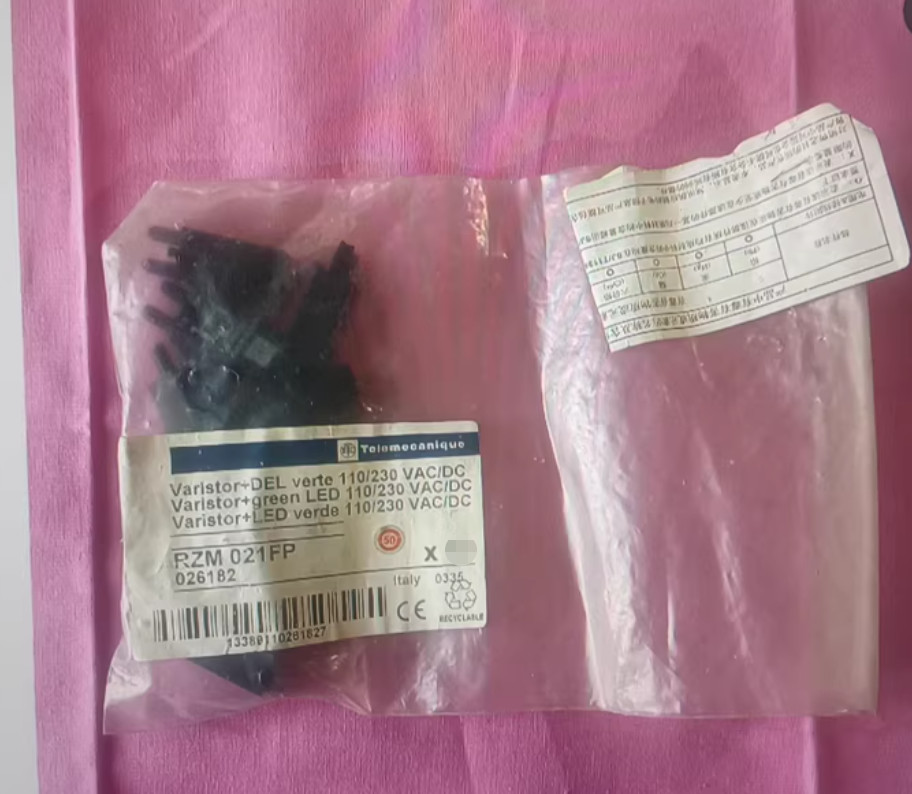 1PC NEW Schneider Surge protection RZM021FP RZM 021FP 110-230V #YY