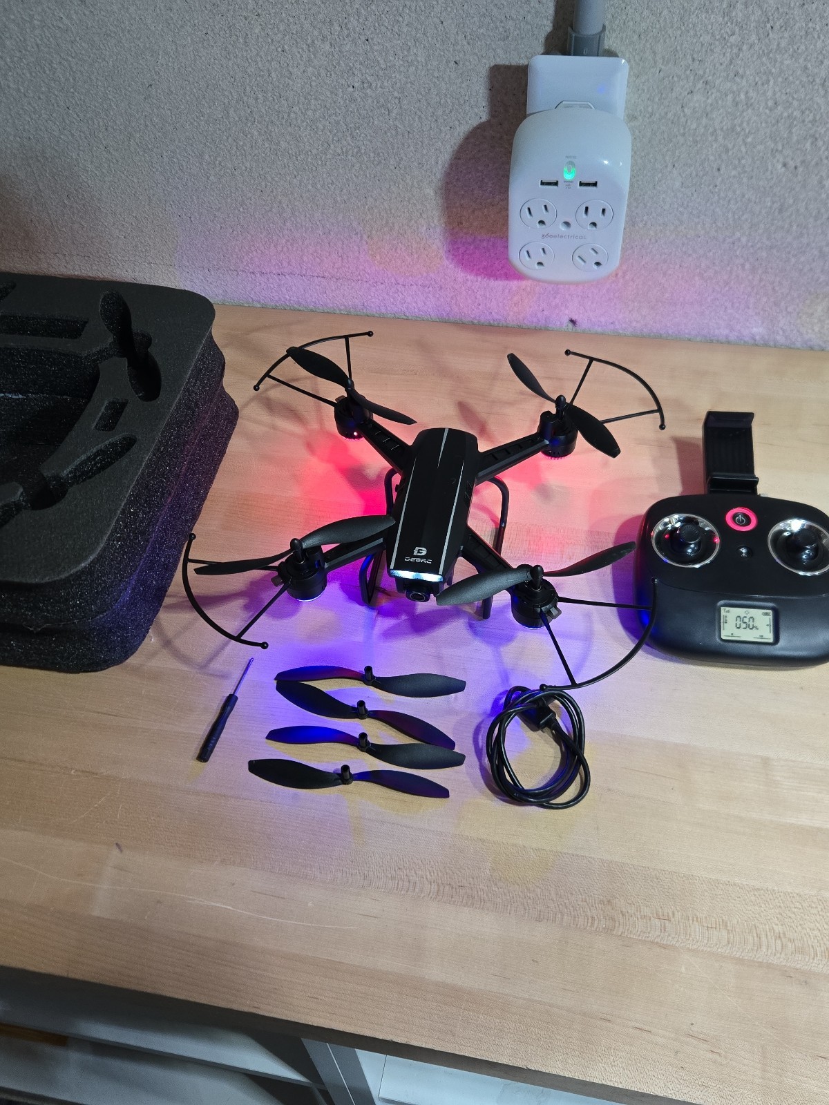DEERC D50 RC Quadcopter Drone with Camera Remote Control Light Tested Working