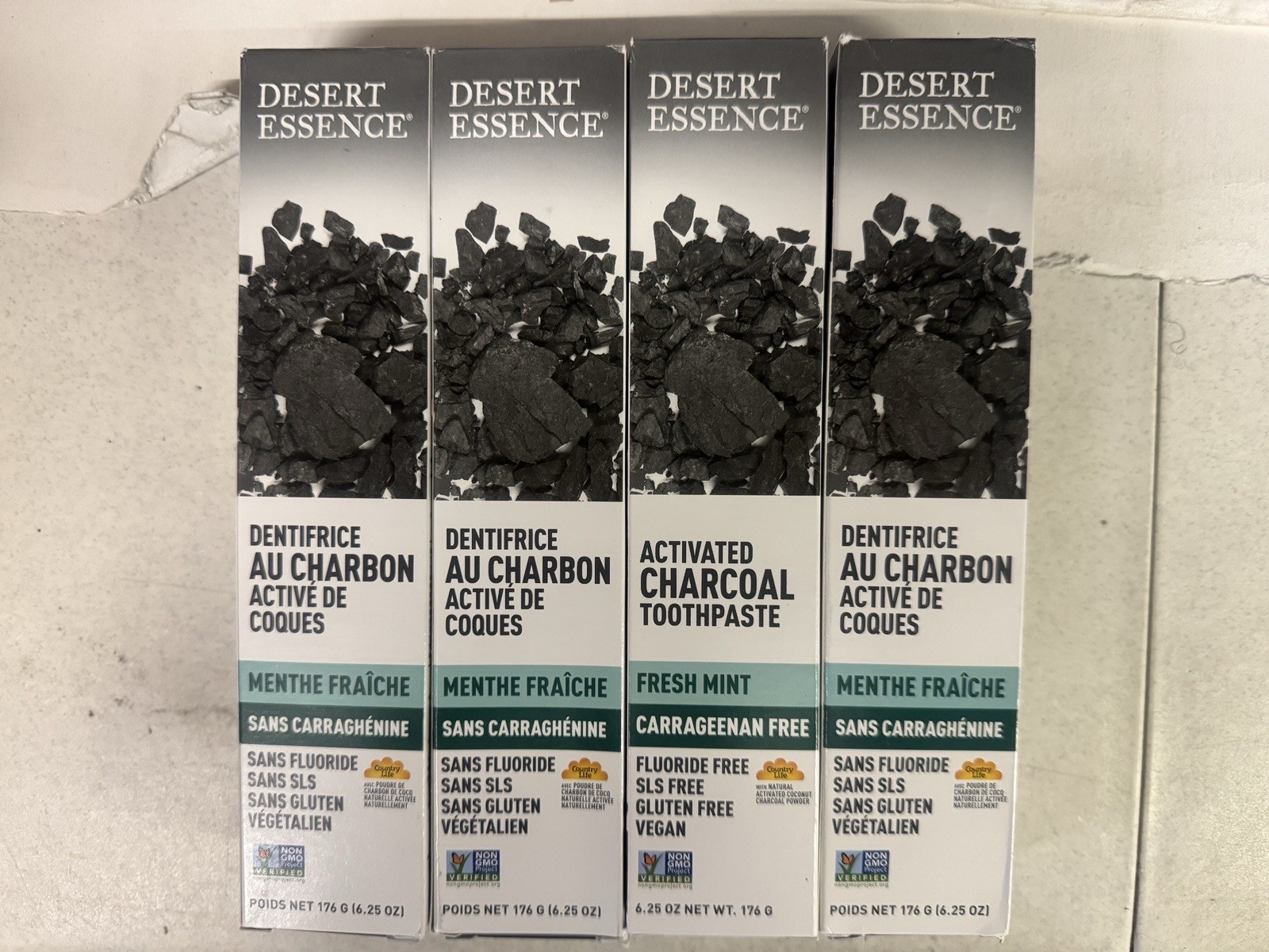 Desert Essence Activated Charcoal Fresh Mint Toothpaste  6.25OZ x 4 Packs NEW