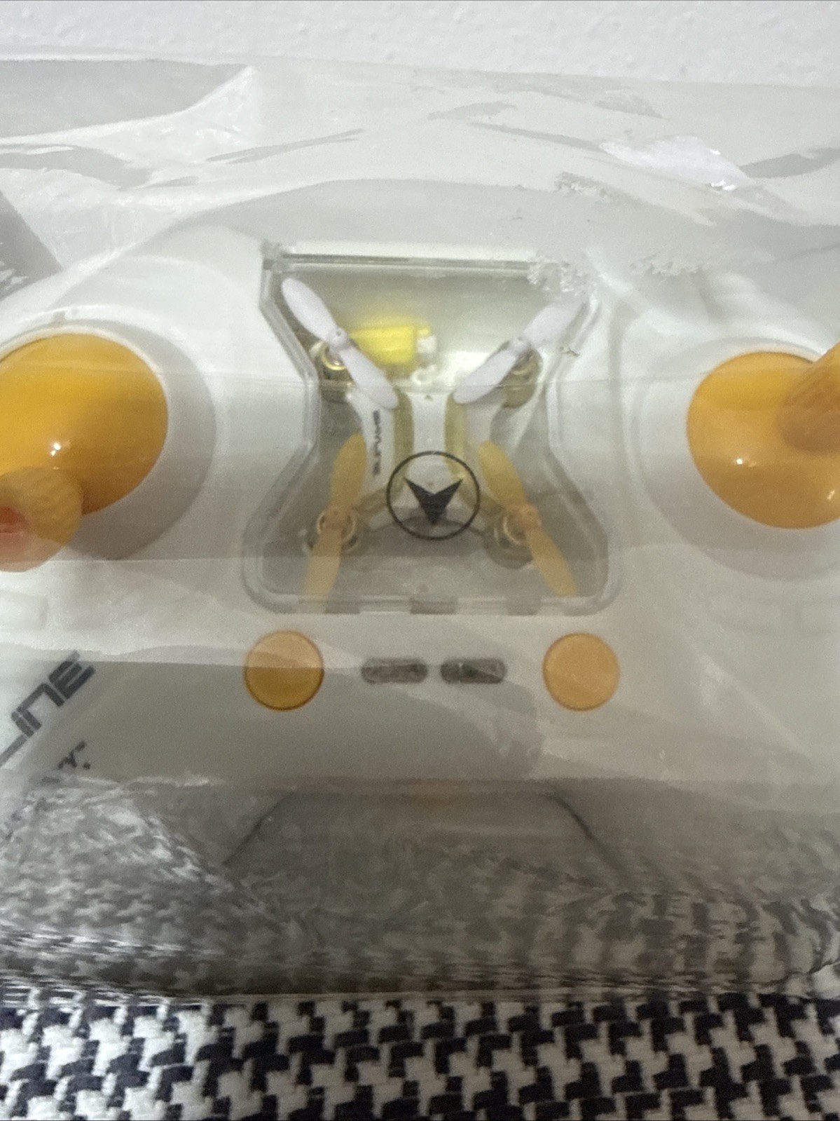Blue Sky Skyline FX20 Microhawk Quadcopter Mini Drone Easy To Fly Yellow Knobs