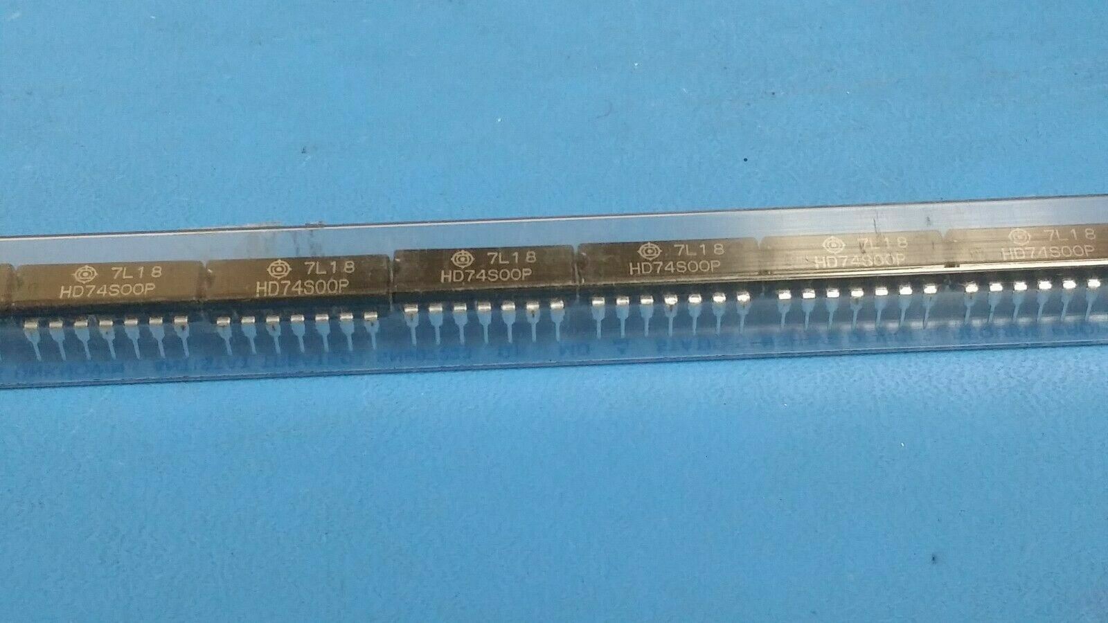 (10 PCS) HD74S00P HITACHI NAND Gate, TTL, PDIP14