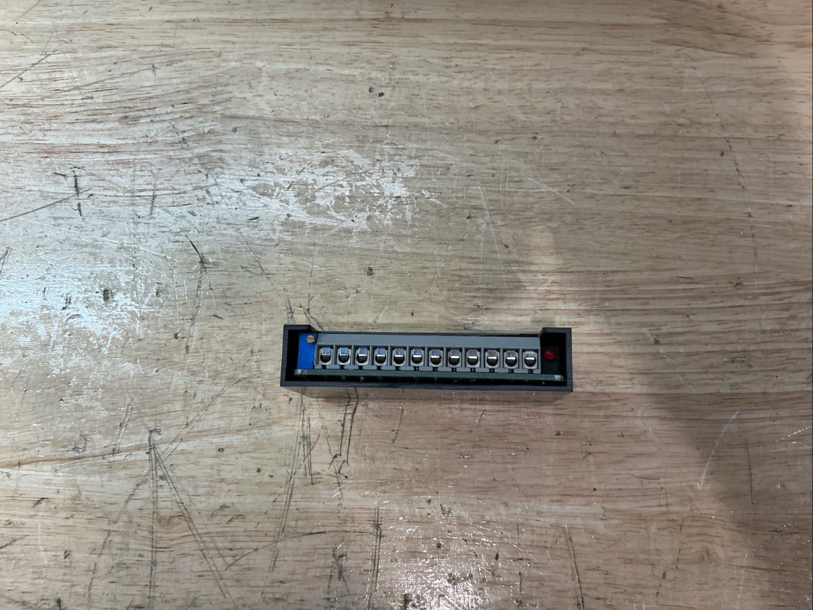 Radio Design Labs RDL ST-DA3 Stick-On Audio Distribution Amplifier