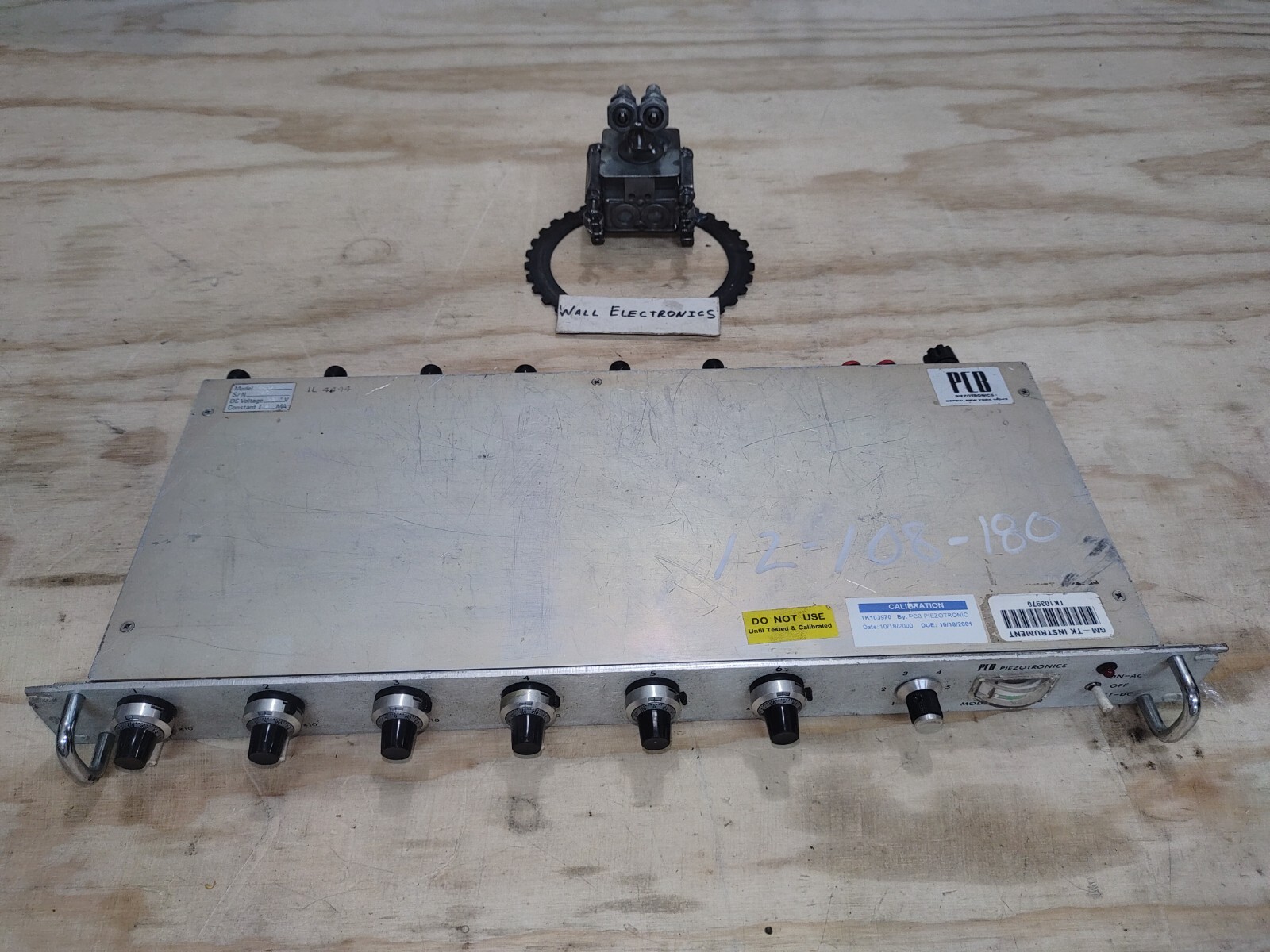 PCB Piezotronics 483A07 12-Channel Conditioner =Used=