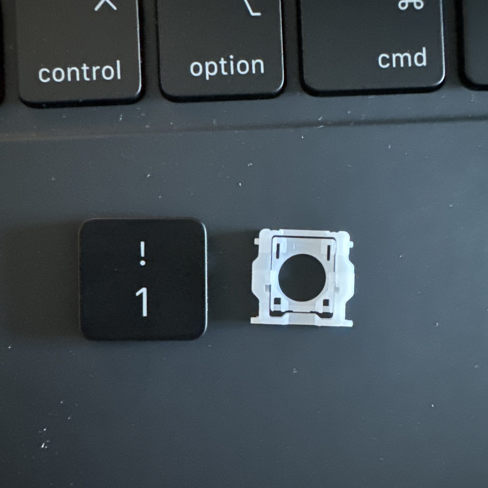 Replacement Keys For A1998 iPad Apple Magic Keyboard 12.9" Black Individual Key