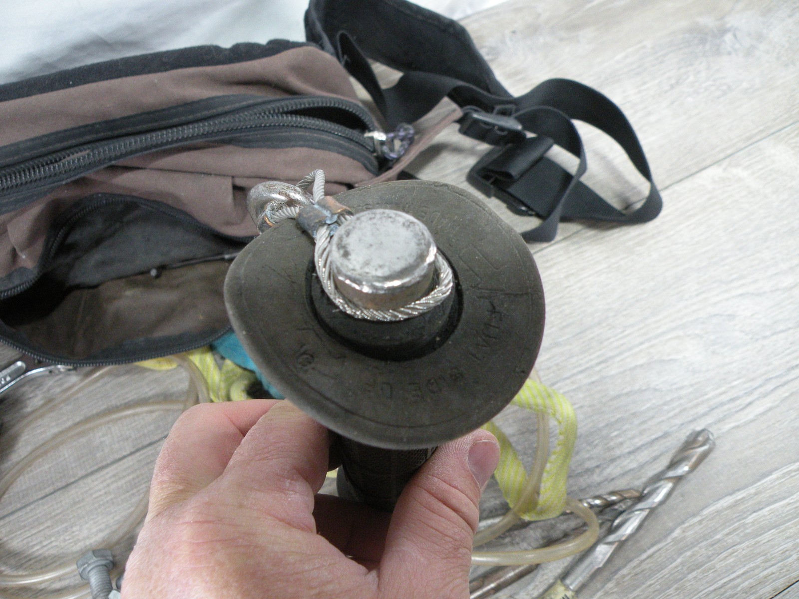 De GRIS Hand Drill Rock Climbing Bolt Anchor Tool Kit with Bits & Anchors