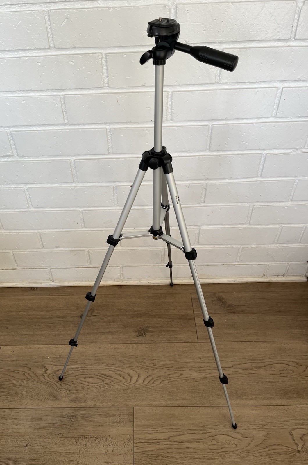 Targus Tripod w/ Bag
