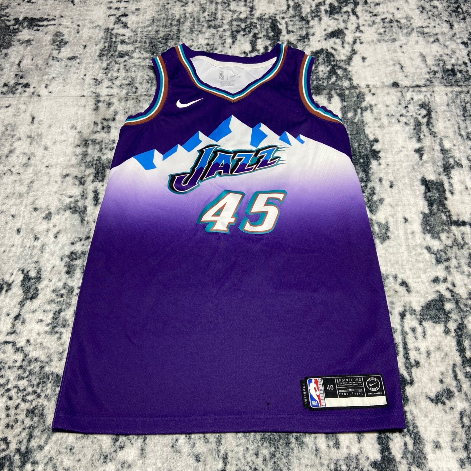 Utah Jazz Nike Swingman Jersey Donovan Mitchell 45 Purple Mens Size 40