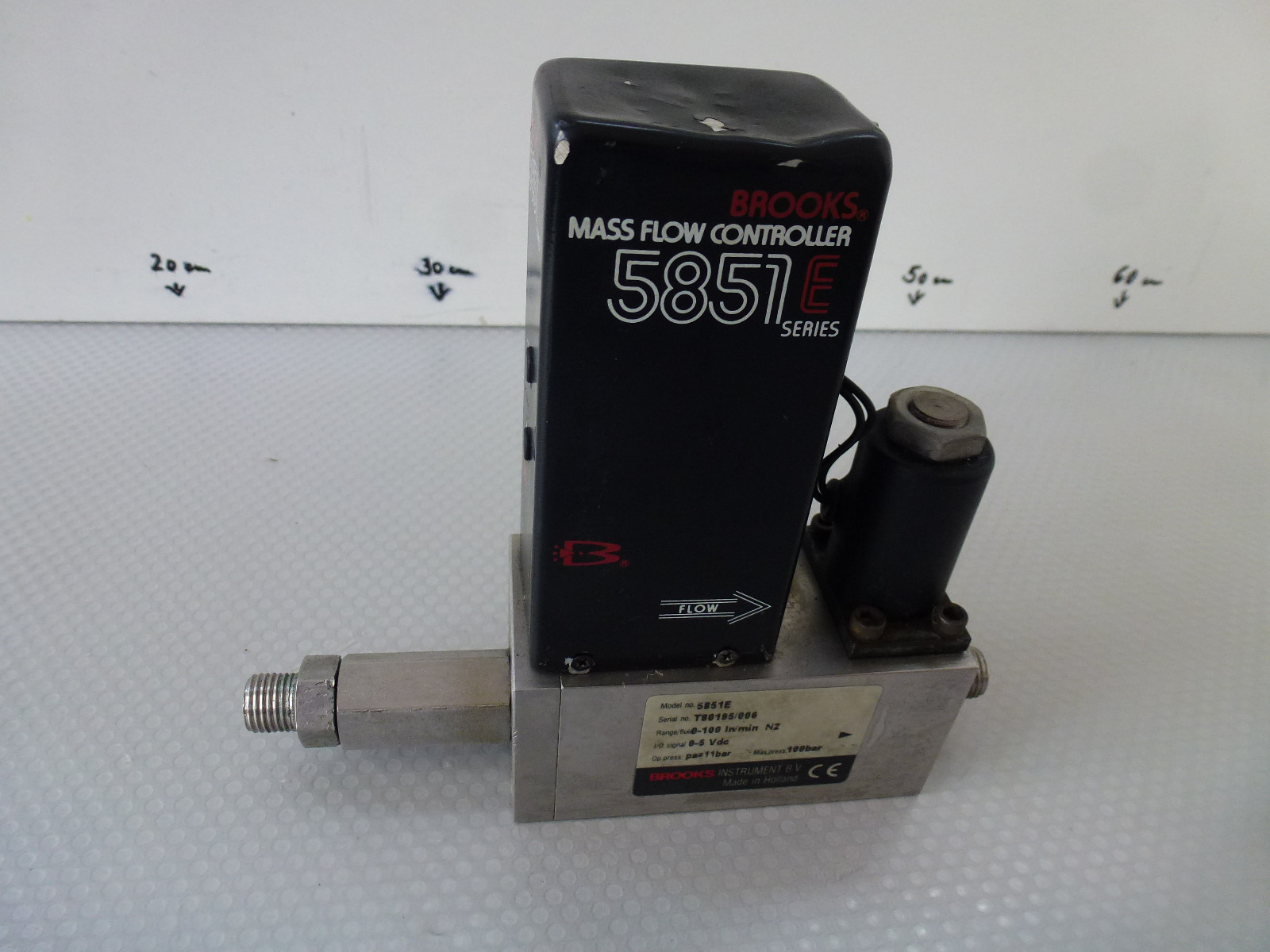 Brooks 5851E Mass Flow Controller Flow Meter 0-100In/min