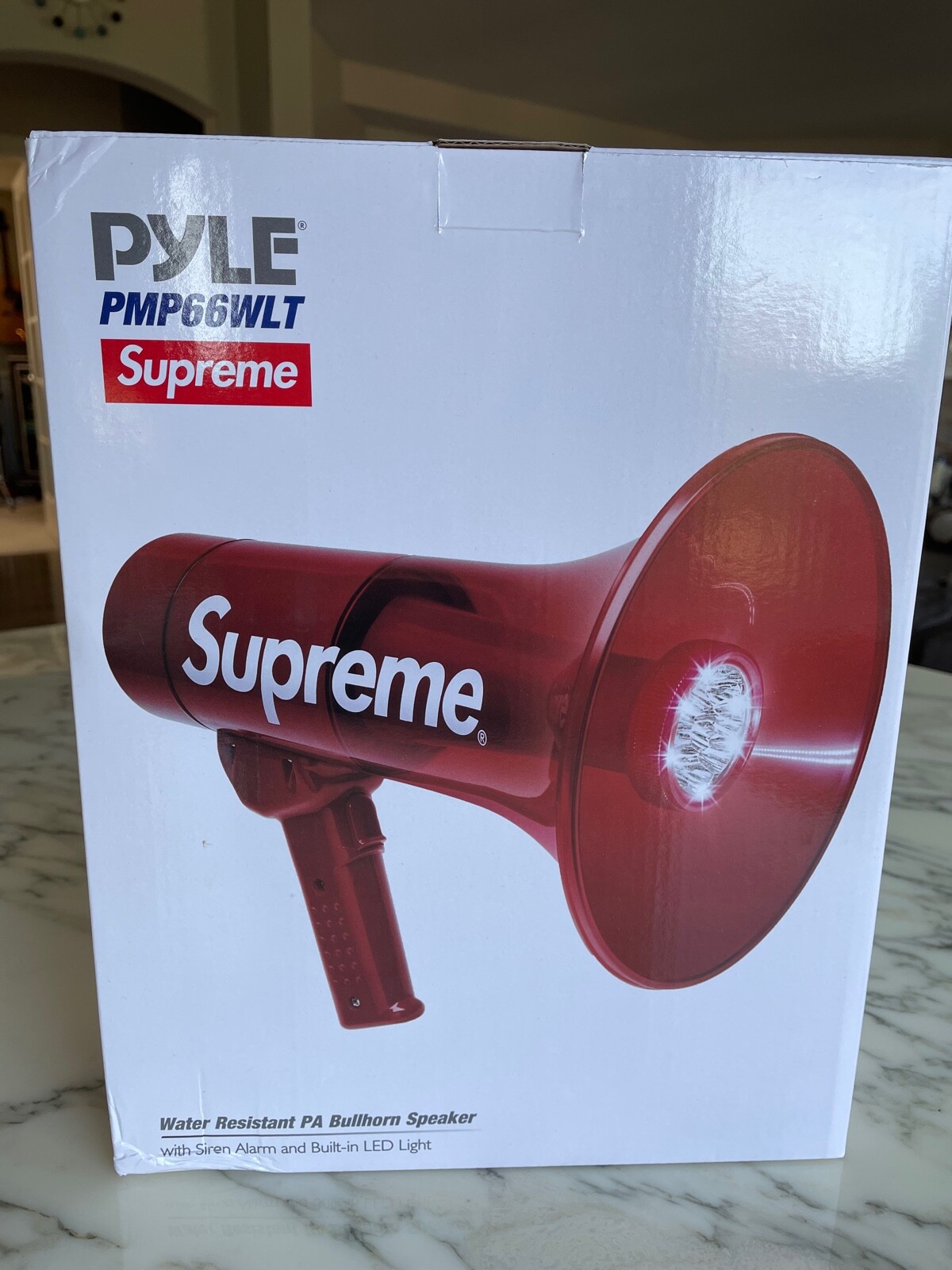 New Supreme Pyle Water Resistant Bullhorn Megaphone Speaker - PMP66WLT