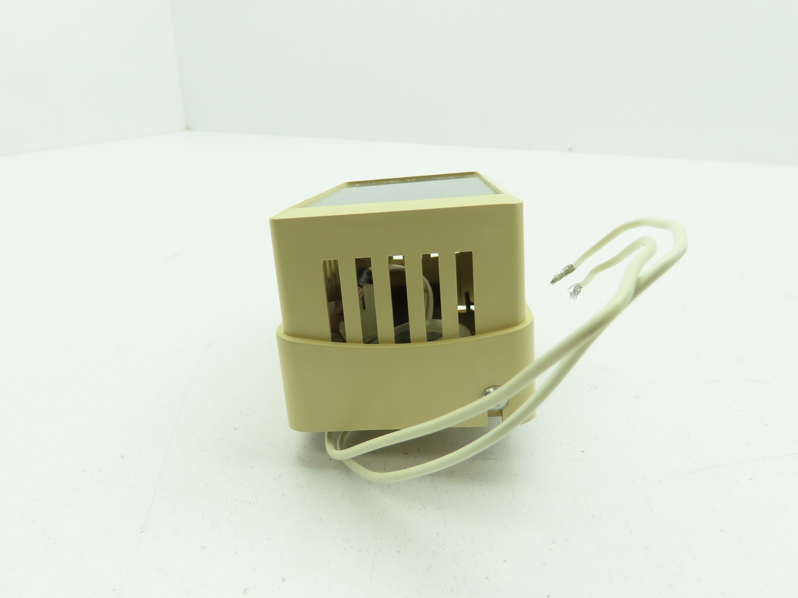 Johnson Controls TE1800-1101-8710 Room Temperature Sensing Element Sensor TE1800