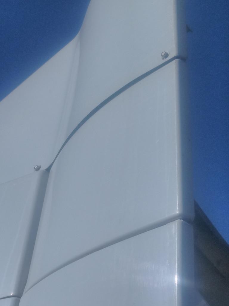 For 2010 VOLVO VNL SLEEPER FAIRING Left ,  GA